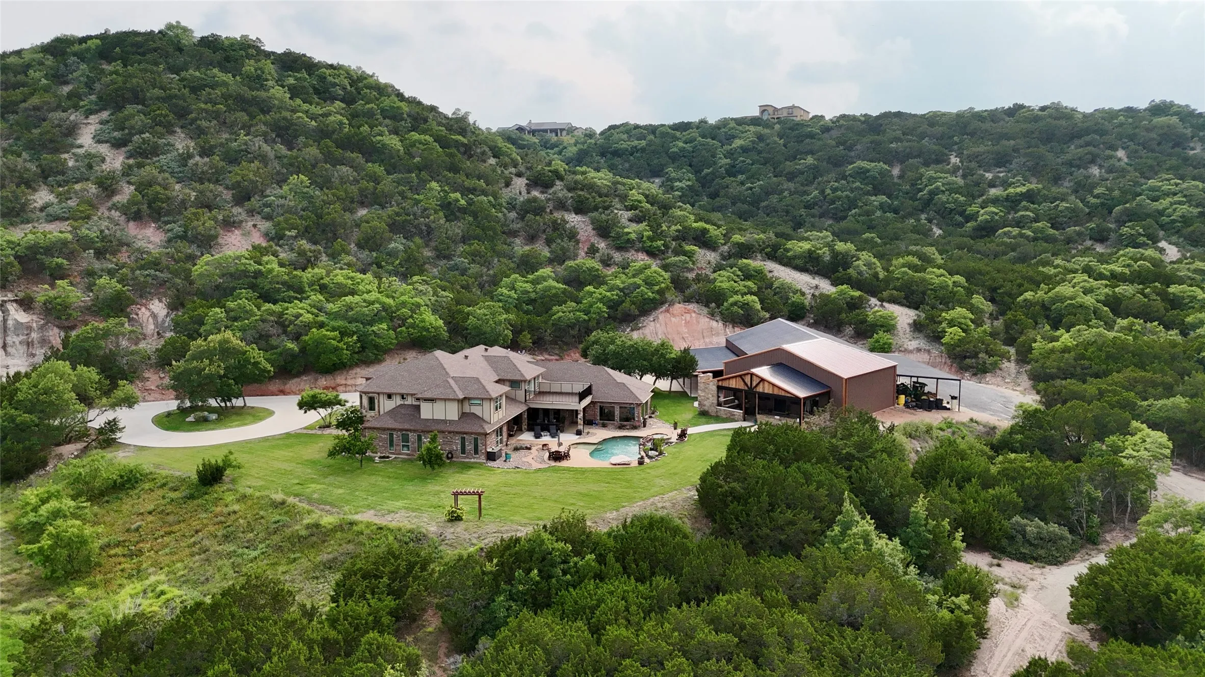 Single Family Residence For Sale in Taylor County , 642 Cedar Creek Ranch Trail, Tuscola, Texas 79562, 5 Bedroom, 6 Bathroom, 2 Garage spaces, 6,027 Sqft, built in 2011, mls#20966340, Real Estate Agent in Tuscola, Homes For Sale in Taylor county, Homes For Sale in Tuscola, Realtor in Tuscola Texas, Real Estate Brokerage Independent Realty Texas, Luminita Cordes Realtor