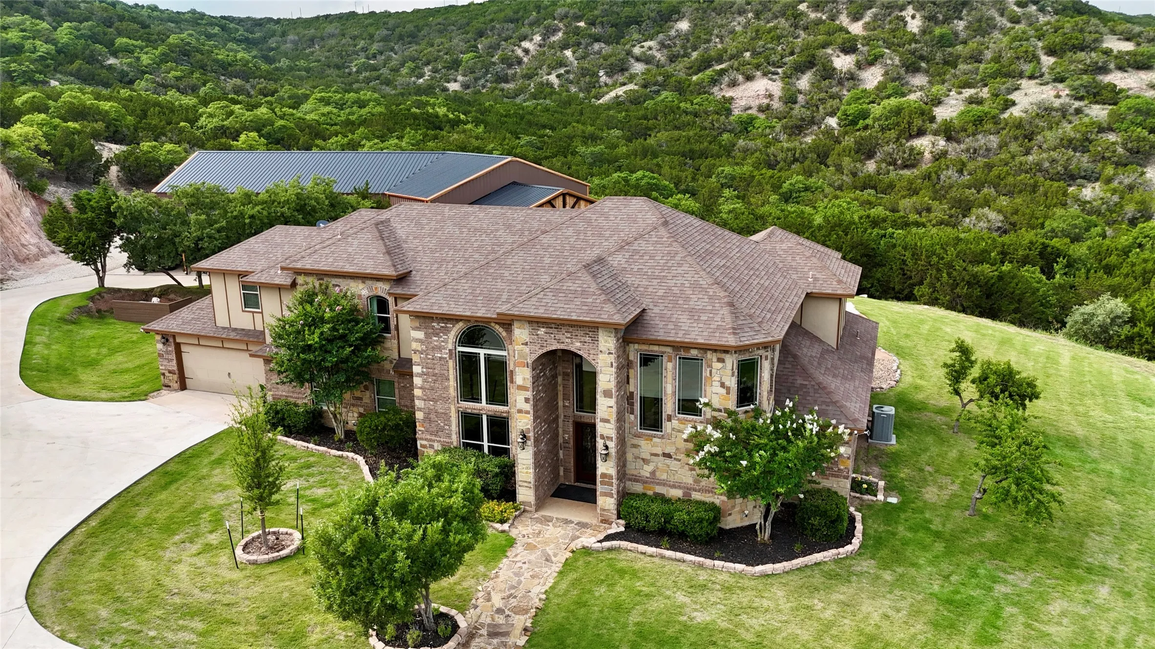 Single Family Residence For Sale in Taylor County , 642 Cedar Creek Ranch Trail, Tuscola, Texas 79562, 5 Bedroom, 6 Bathroom, 2 Garage spaces, 6,027 Sqft, built in 2011, mls#20966340, Real Estate Agent in Tuscola, Homes For Sale in Taylor county, Homes For Sale in Tuscola, Realtor in Tuscola Texas, Real Estate Brokerage Independent Realty Texas, Luminita Cordes Realtor