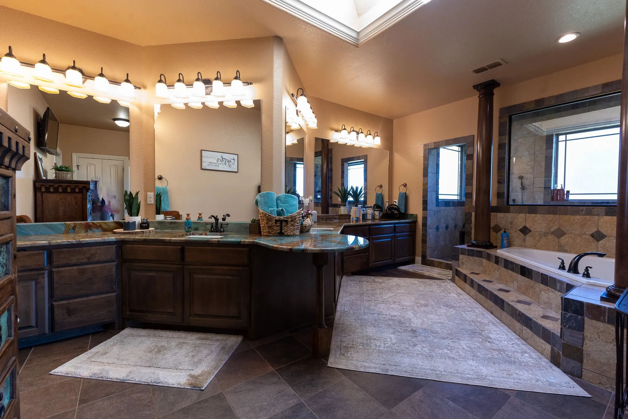Primary bath