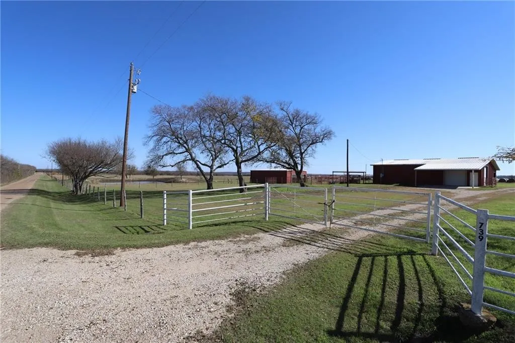 Unimproved Land For Sale in Mc Lennan County , 739 Willow Branch Road, Mc Gregor, Texas 76657, 0, 0, Garage spaces, 0 Sqft, built in 0, Price $3,659,760, mls#20966904, Real Estate Agent in Mc Gregor, Homes For Sale in Mc Lennan county, Homes For Sale in Mc Gregor, Realtor in Mc Gregor Texas, Real Estate Brokerage Independent Realty Texas, Luminita Cordes Realtor