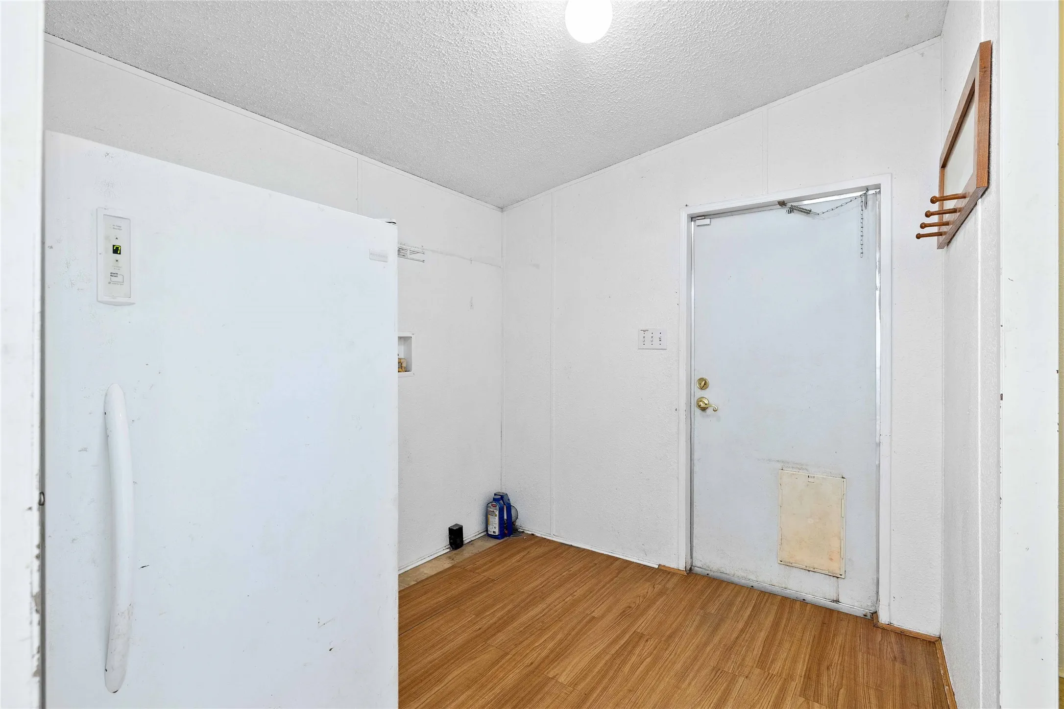 Manufactured Home For Sale in Coleman County , 1502 Avenue B, Santa Anna, Texas 76878, 3 Bedroom, 2 Bathroom, Garage spaces, 1,680 Sqft, built in 1998, mls#20965710, Real Estate Agent in Santa Anna, Homes For Sale in Coleman county, Homes For Sale in Santa Anna, Realtor in Santa Anna Texas, Real Estate Brokerage Independent Realty Texas, Luminita Cordes Realtor
