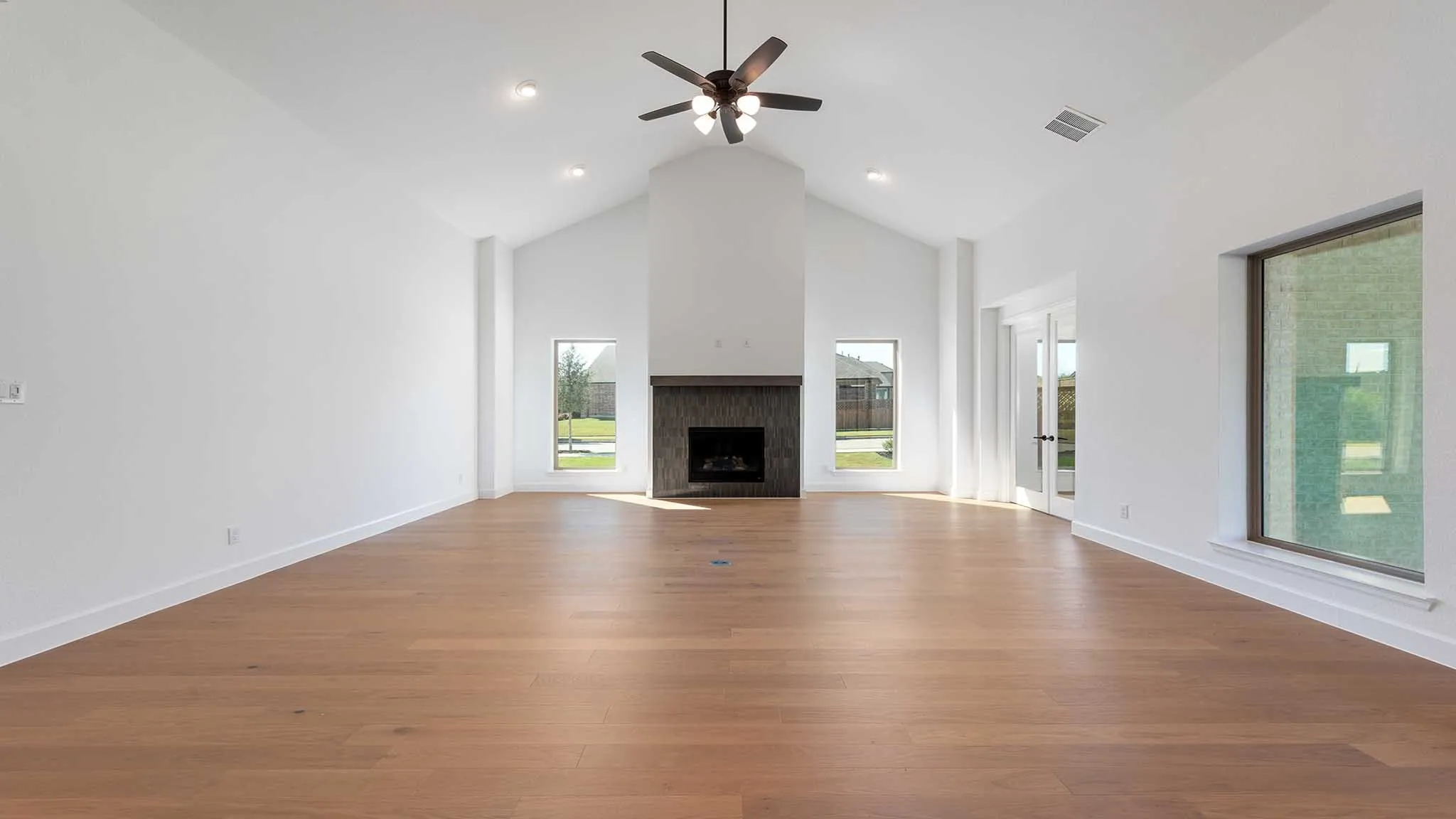 Single Family Residence For Sale in Rockwall County , 4221 Olmsted Drive, Rockwall, Texas 75032, 4 Bedroom, 5 Bathroom, 3 Garage spaces, 4,036 Sqft, built in 2025, New Construction - Complete, mls#20968058, Real Estate Agent in Rockwall, Homes For Sale in Rockwall county, Homes For Sale in Rockwall, Realtor in Rockwall Texas, Real Estate Brokerage Independent Realty Texas, Luminita Cordes Realtor