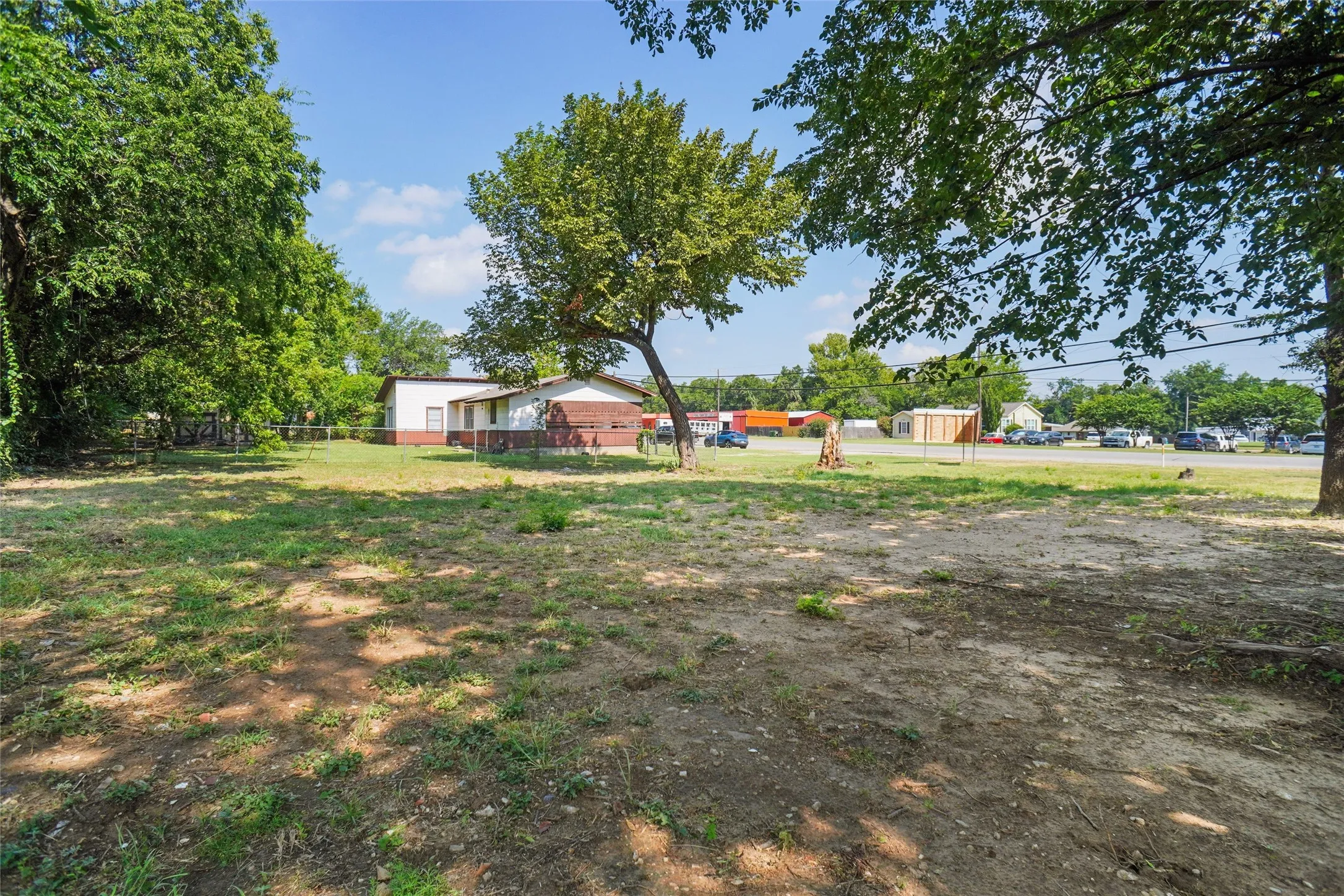 Unimproved Land For Sale in Parker County , 313 W Highway 199, Springtown, Texas 76082, 0, 0, Garage spaces, 0 Sqft, built in 0, Preowned, Price $160,000, mls#20968128, Real Estate Agent in Springtown, Homes For Sale in Parker county, Homes For Sale in Springtown, Realtor in Springtown Texas, Real Estate Brokerage Independent Realty Texas, Luminita Cordes Realtor