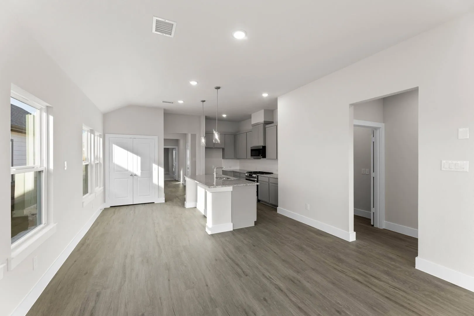 Single Family Residence For Sale in Denton County , 7317 Autumn Hill Drive, Denton, Texas 76249, 3 Bedroom, 3 Bathroom, 2 Garage spaces, 1,725 Sqft, built in 2025, New Construction - Complete, mls#20968363, Real Estate Agent in Denton, Homes For Sale in Denton county, Homes For Sale in Denton, Realtor in Denton Texas, Real Estate Brokerage Independent Realty Texas, Luminita Cordes Realtor