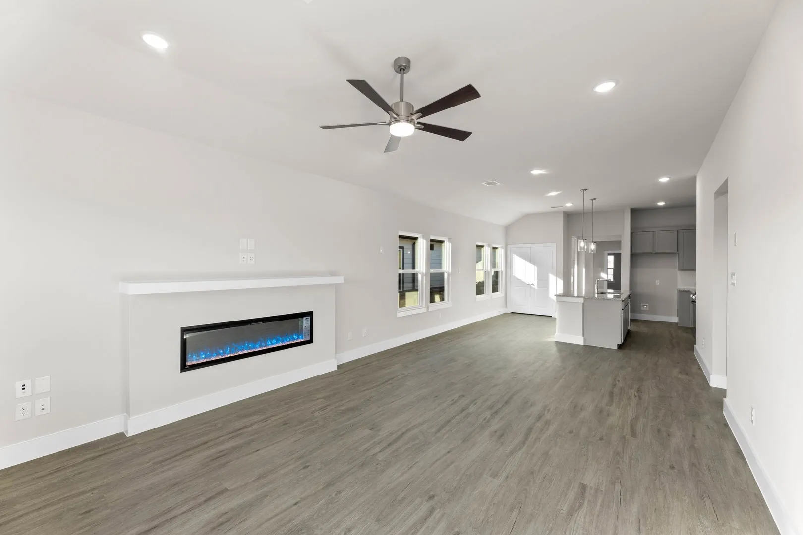 7317 Autumn Hill-Living Room-2