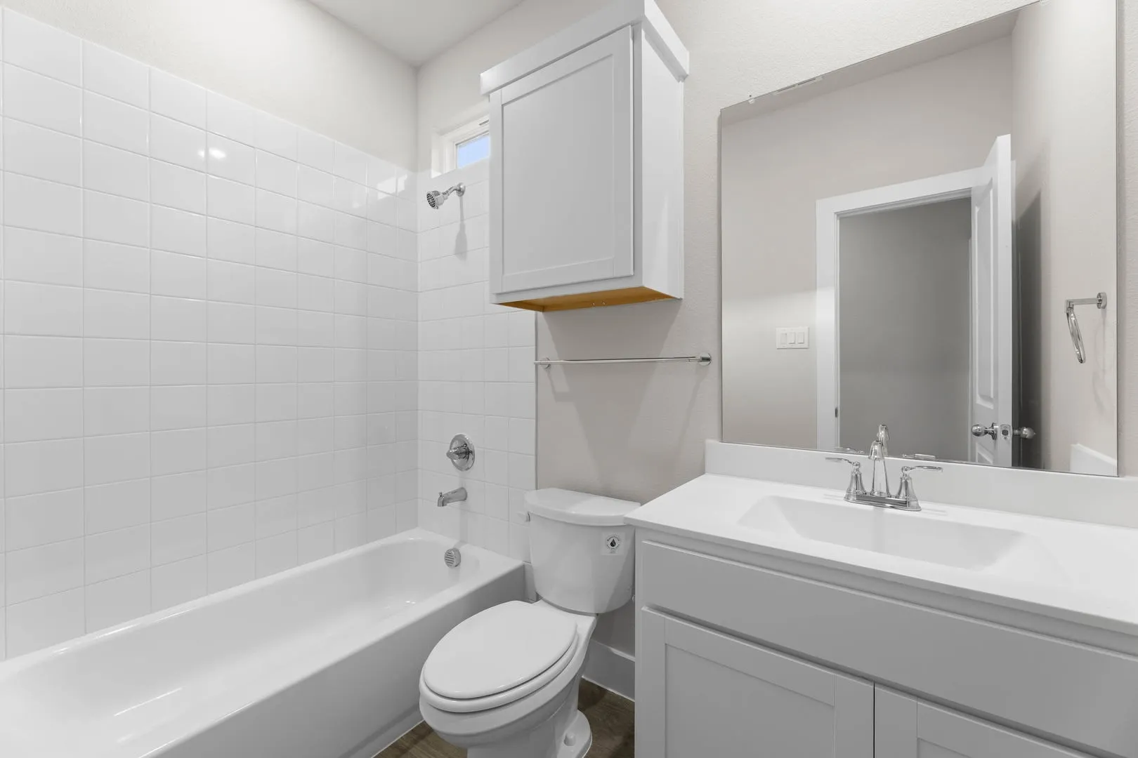 7317 Autumn Hill-Bathroom-2