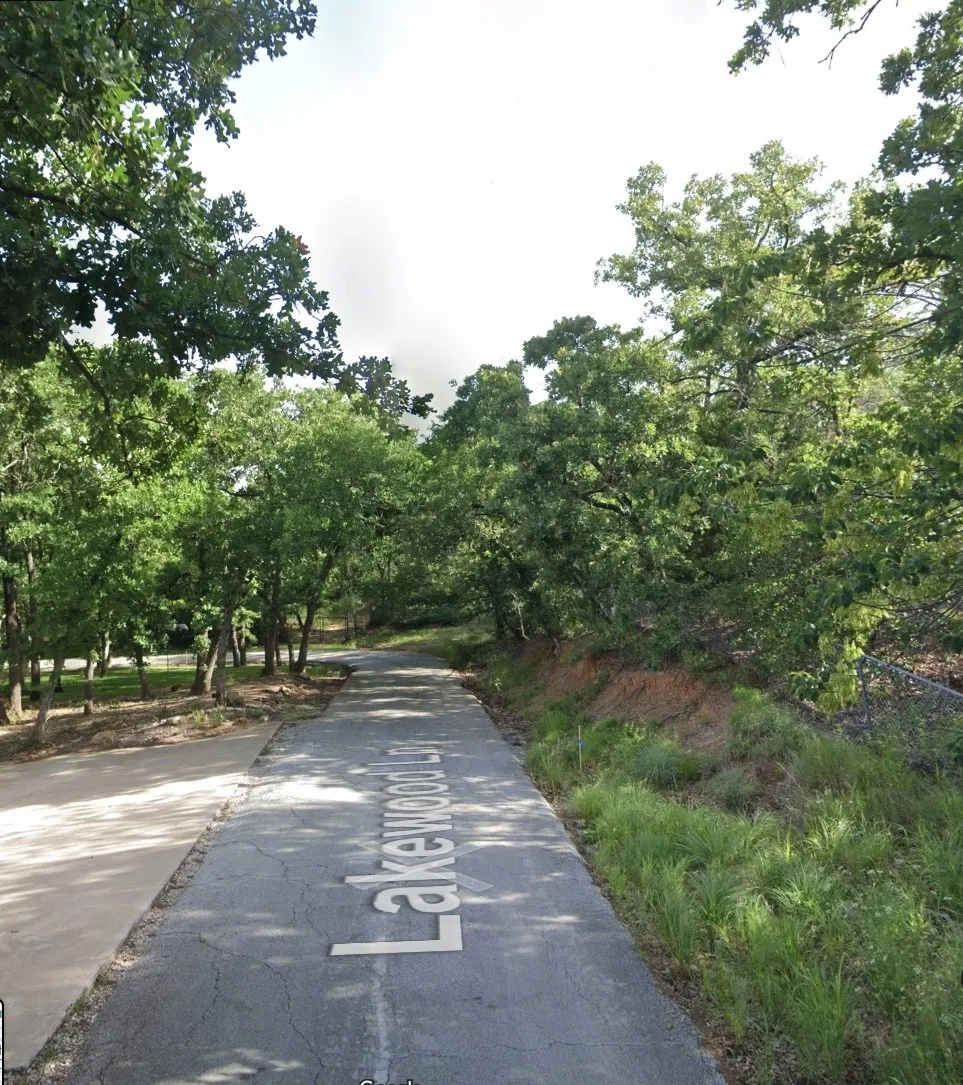 Lakewood Ln  in Franklin Hills neighborhood by Lake Grapevine