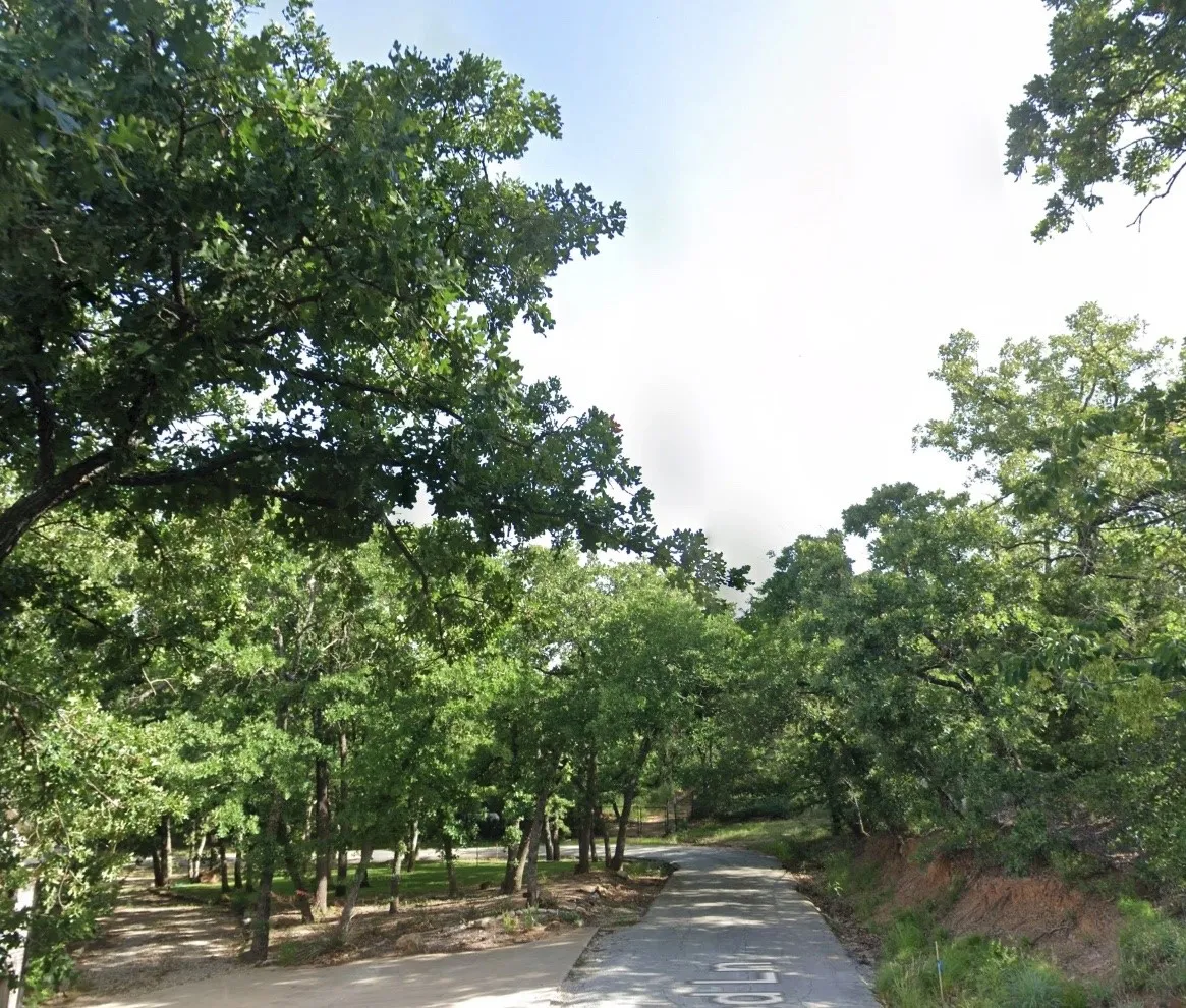 Lakewood Ln  in Franklin Hills neighborhood by Lake Grapevine