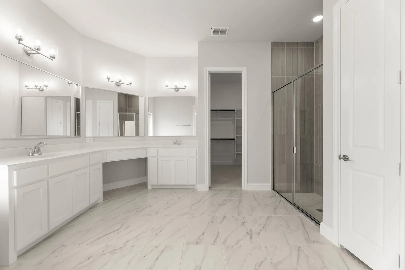 Single Family Residence For Sale in Wise County , 132 Evanston Court, New Fairview, Texas 76078, 4 Bedroom, 4 Bathroom, 2 Garage spaces, 3,392 Sqft, built in 2025, New Construction - Complete, mls#20969293, Real Estate Agent in New Fairview, Homes For Sale in Wise county, Homes For Sale in New Fairview, Realtor in New Fairview Texas, Real Estate Brokerage Independent Realty Texas, Luminita Cordes Realtor
