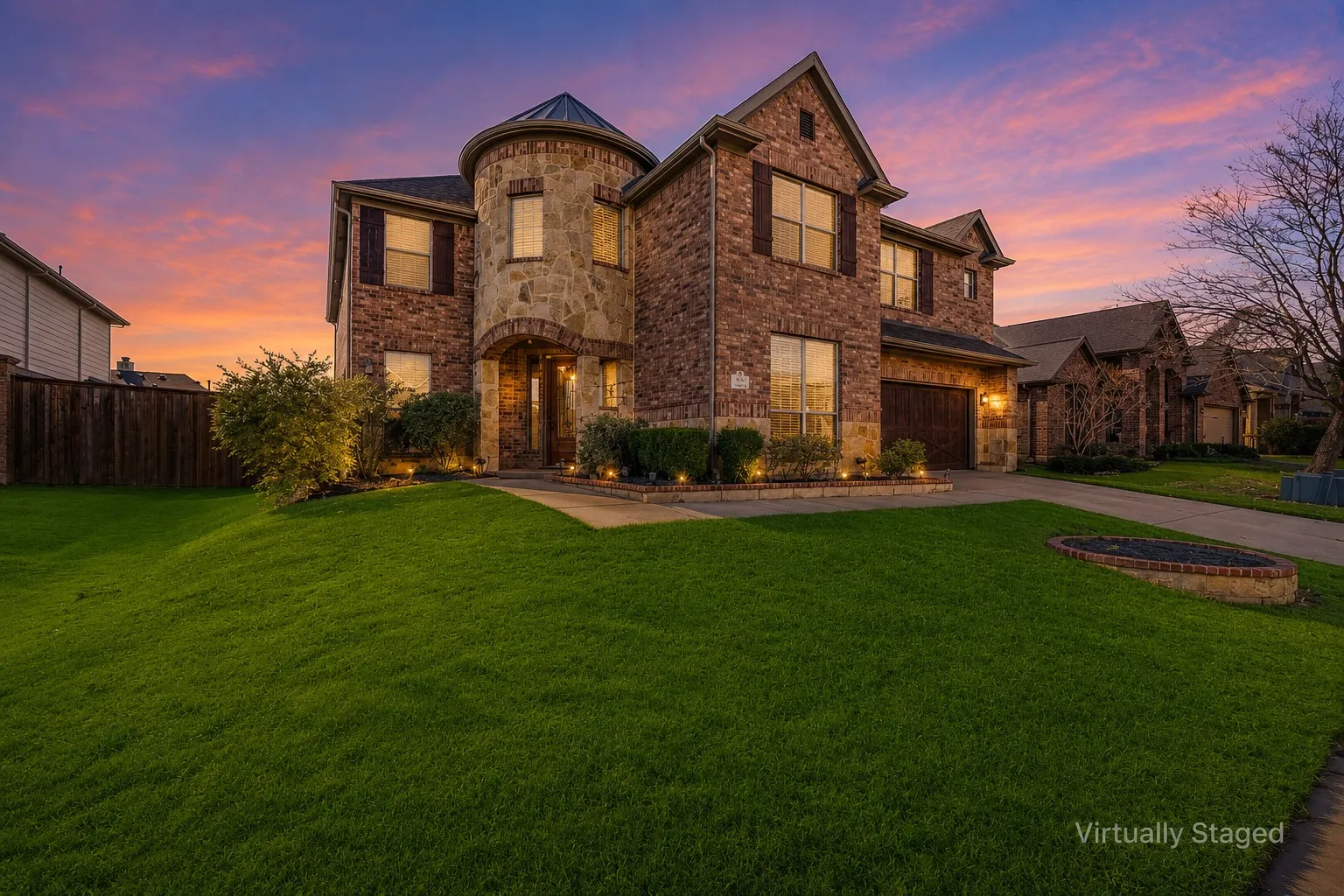 Single Family Residence For Sale in Denton County , 403 Sodbury Court, Roanoke, Texas 76262, 4 Bedroom, 4 Bathroom, 2 Garage spaces, 4,173 Sqft, built in 2008, Preowned, mls#20968428, Real Estate Agent in Roanoke, Homes For Sale in Denton county, Homes For Sale in Roanoke, Realtor in Roanoke Texas, Real Estate Brokerage Independent Realty Texas, Luminita Cordes Realtor