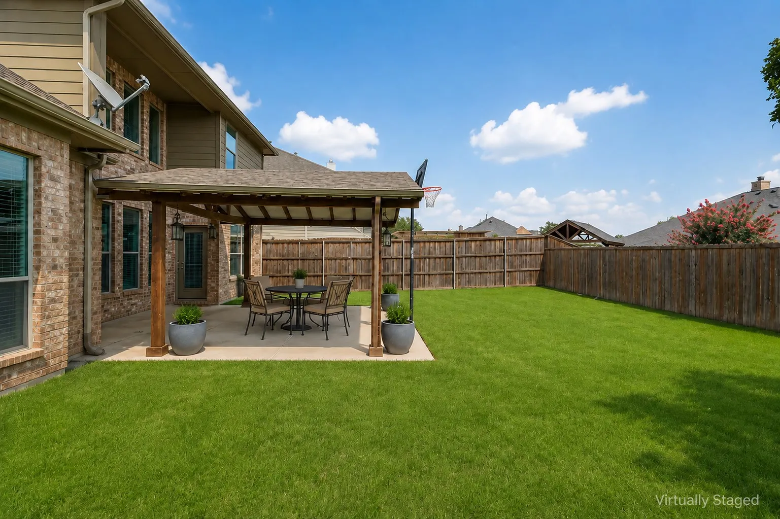 Single Family Residence For Sale in Denton County , 403 Sodbury Court, Roanoke, Texas 76262, 4 Bedroom, 4 Bathroom, 2 Garage spaces, 4,173 Sqft, built in 2008, Preowned, mls#20968428, Real Estate Agent in Roanoke, Homes For Sale in Denton county, Homes For Sale in Roanoke, Realtor in Roanoke Texas, Real Estate Brokerage Independent Realty Texas, Luminita Cordes Realtor