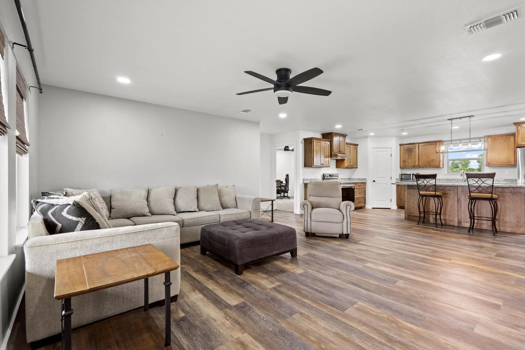 Single Family Residence For Sale in Lamar County , 293 Private Road 36008, Honey Grove, Texas 75446, 3 Bedrooms, 2 Bathrooms, Garage spaces, 1,664 Sqft, built in 2024, Price $275,000, mls#20962350, Real Estate Agent in Honey Grove, Homes For Sale in Lamar county, Homes For Sale in Honey Grove, Realtor in Honey Grove Texas, Real Estate Brokerage Independent Realty Texas, Luminita Cordes Realtor