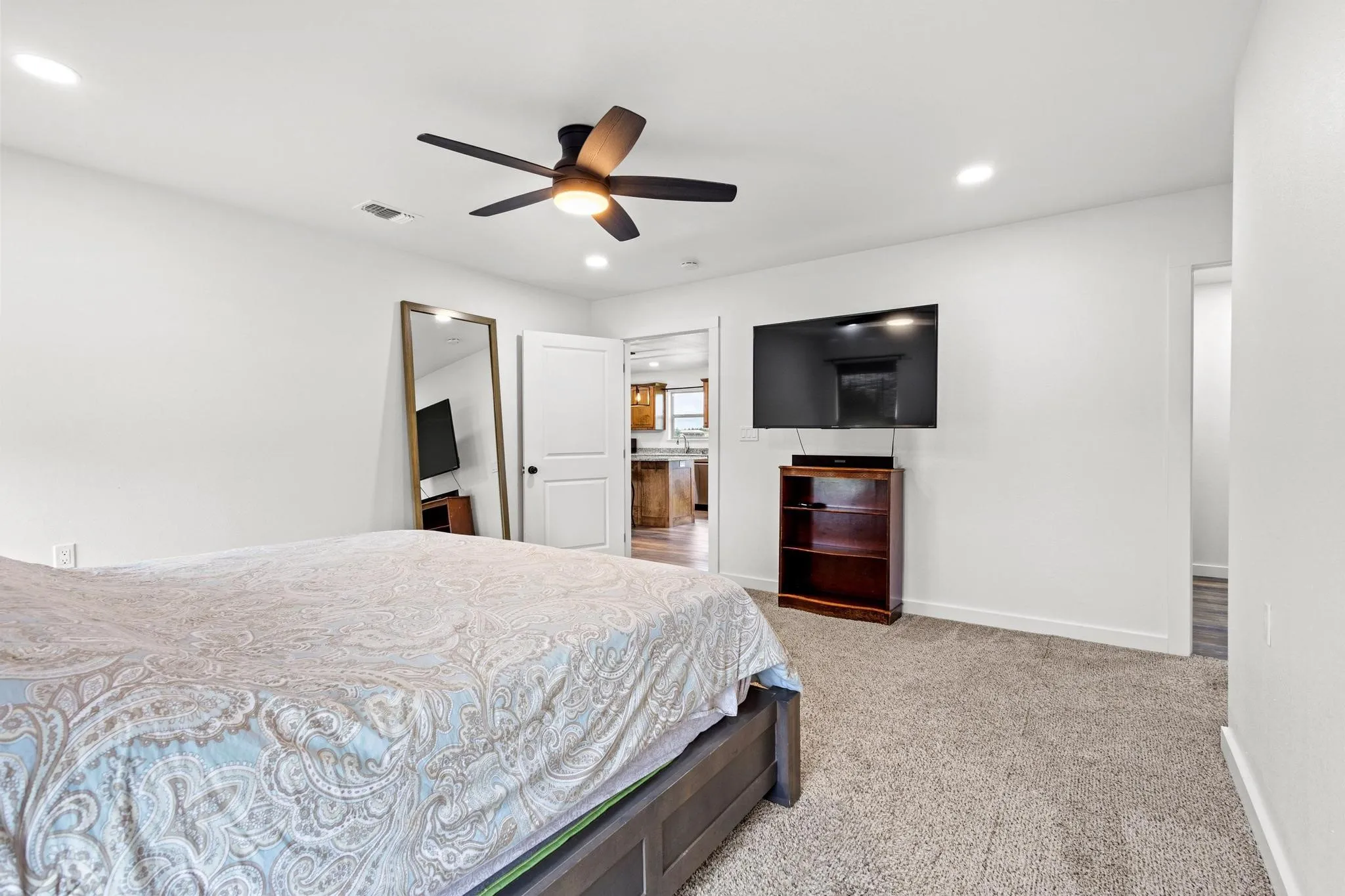 Single Family Residence For Sale in Lamar County , 293 Private Road 36008, Honey Grove, Texas 75446, 3 Bedrooms, 2 Bathrooms, Garage spaces, 1,664 Sqft, built in 2024, Price $275,000, mls#20962350, Real Estate Agent in Honey Grove, Homes For Sale in Lamar county, Homes For Sale in Honey Grove, Realtor in Honey Grove Texas, Real Estate Brokerage Independent Realty Texas, Luminita Cordes Realtor