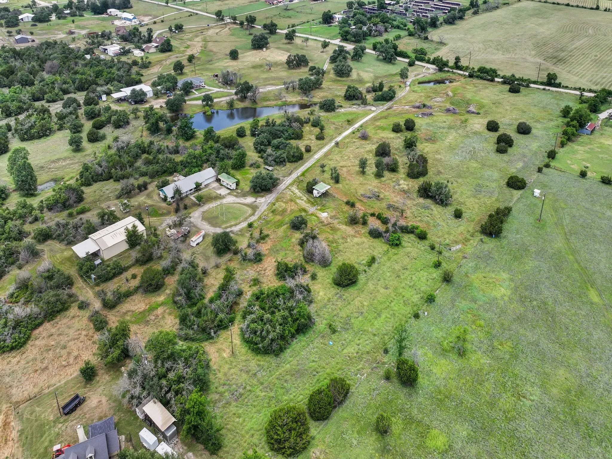 Farm For Sale in Parker County , 401 Old Agnes Road, Weatherford, Texas 76088, 3 Bedroom, 2 Bathroom, 2 Garage spaces, 2,380 Sqft, built in 1978, Preowned, mls#20946572, Real Estate Agent in Weatherford, Homes For Sale in Parker county, Homes For Sale in Weatherford, Realtor in Weatherford Texas, Real Estate Brokerage Independent Realty Texas, Luminita Cordes Realtor