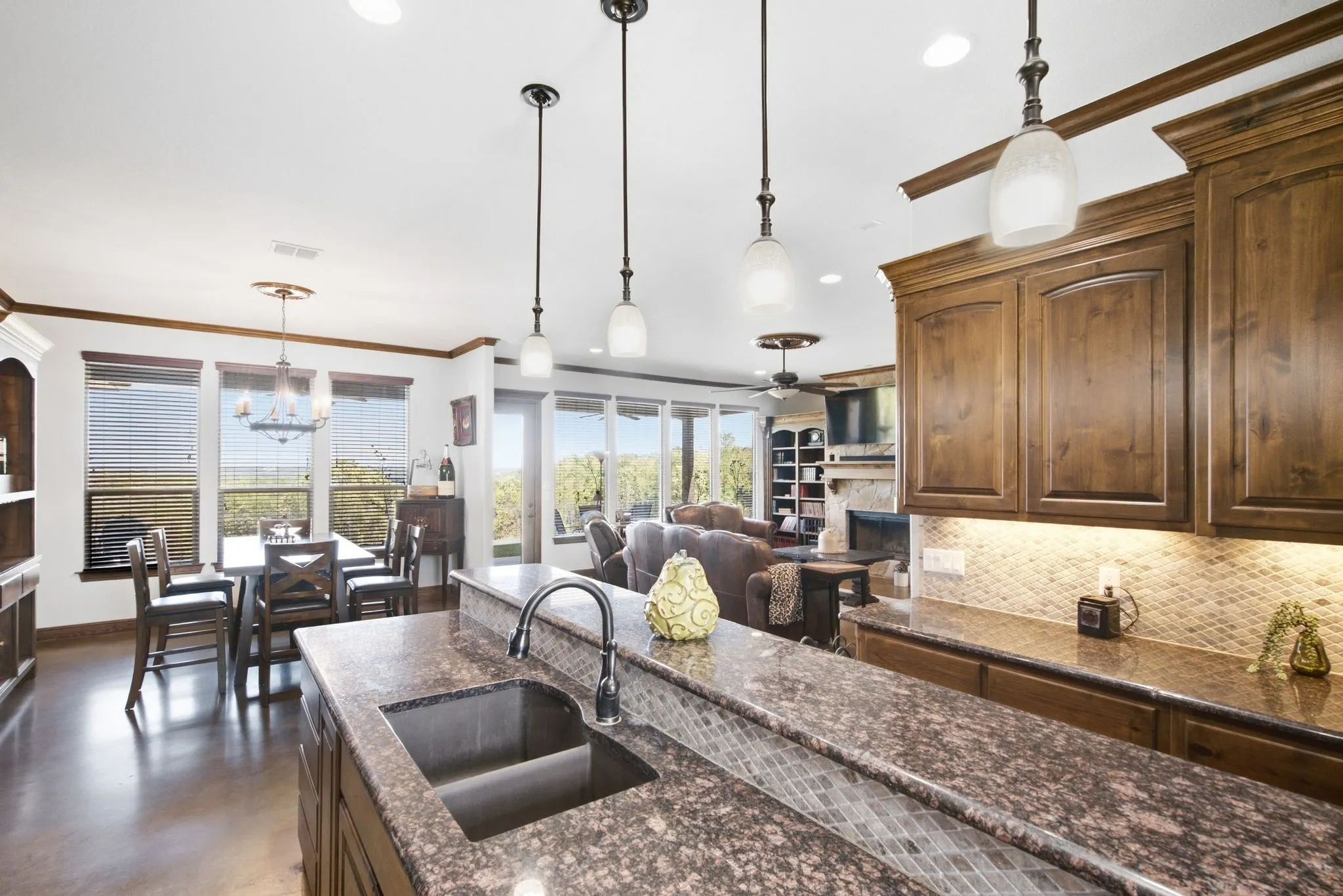 Single Family Residence For Sale in Erath County , 565 Ridgeway Drive, Bluff Dale, Texas 76433, 4 Bedroom, 3 Bathroom, 2 Garage spaces, 2,807 Sqft, built in 2016, Preowned, mls#20968251, Real Estate Agent in Bluff Dale, Homes For Sale in Erath county, Homes For Sale in Bluff Dale, Realtor in Bluff Dale Texas, Real Estate Brokerage Independent Realty Texas, Luminita Cordes Realtor