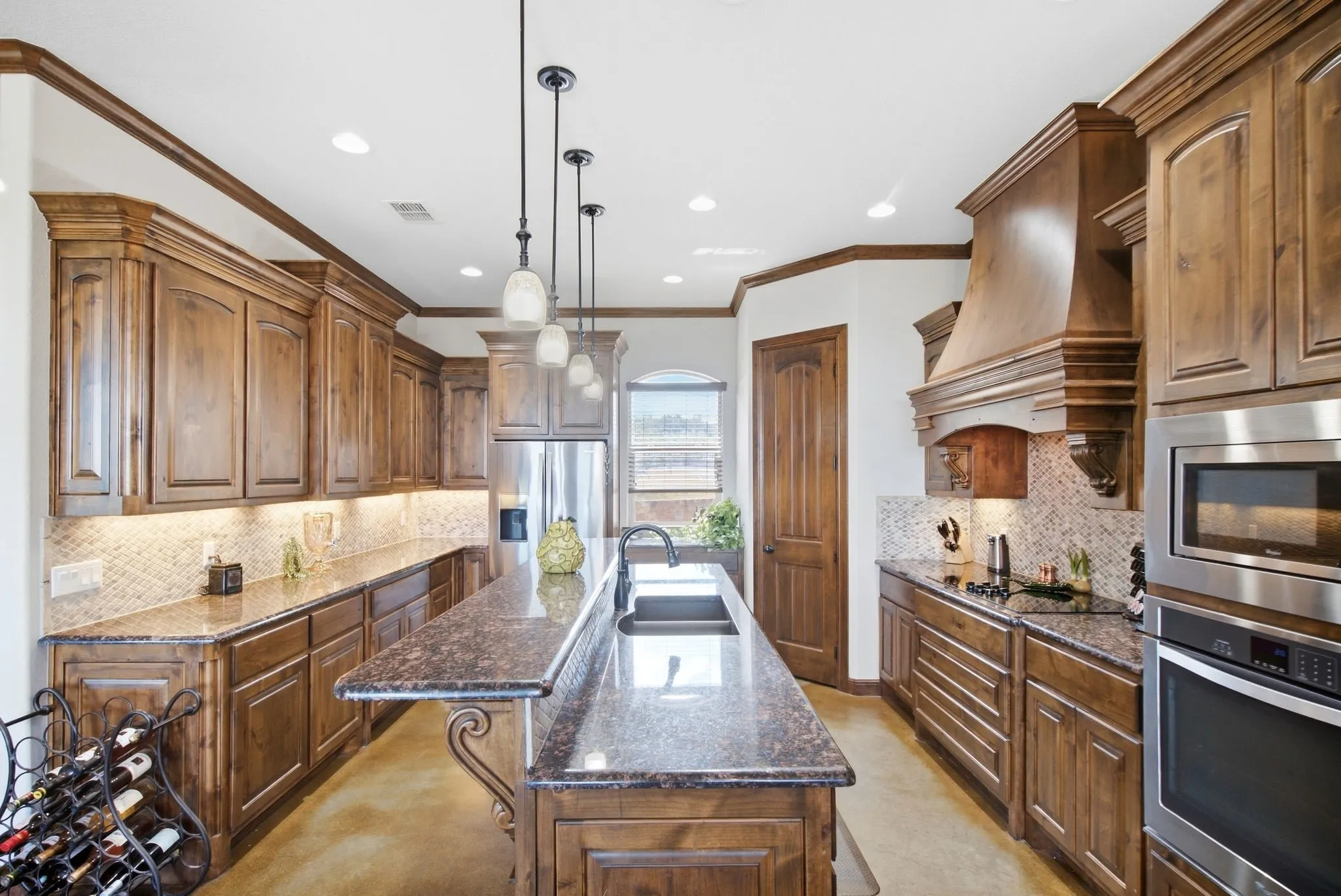 Single Family Residence For Sale in Erath County , 565 Ridgeway Drive, Bluff Dale, Texas 76433, 4 Bedroom, 3 Bathroom, 2 Garage spaces, 2,807 Sqft, built in 2016, Preowned, mls#20968251, Real Estate Agent in Bluff Dale, Homes For Sale in Erath county, Homes For Sale in Bluff Dale, Realtor in Bluff Dale Texas, Real Estate Brokerage Independent Realty Texas, Luminita Cordes Realtor