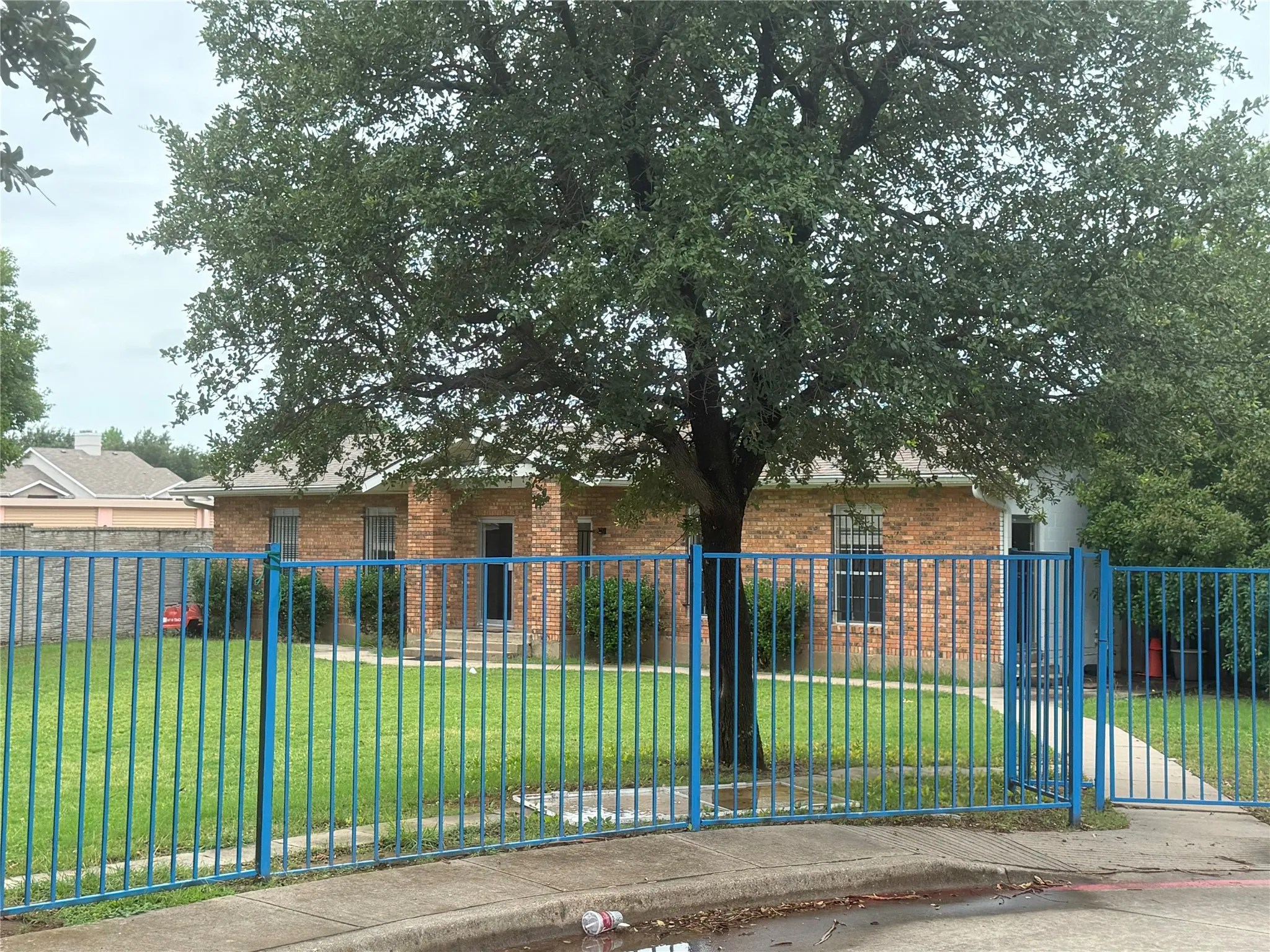Office For Rent in Collin County , 716 E Main Street, Allen, Texas 75002, 0, 0, Garage spaces, 0 Sqft, built in 1975, Preowned, Price $1,795, mls#20970284, Real Estate Agent in Allen, Homes For Rent in Collin county, Homes For Rent in Allen, Realtor in Allen Texas, Real Estate Brokerage Independent Realty Texas, Luminita Cordes Realtor
