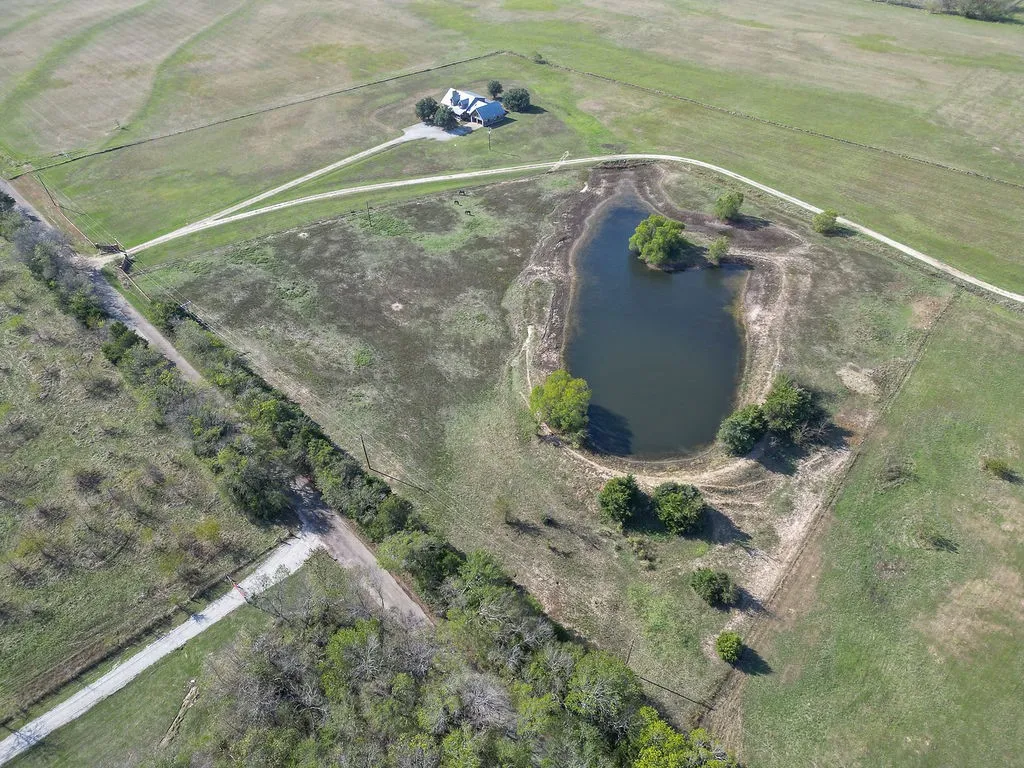 Single Family Residence For Sale in Rains County , 411 Rs County Road 4525, Point, Texas 75472, 4 Bedroom, 3 Bathroom, 2 Garage spaces, 2,744 Sqft, built in 1992, mls#20971227, Real Estate Agent in Point, Homes For Sale in Rains county, Homes For Sale in Point, Realtor in Point Texas, Real Estate Brokerage Independent Realty Texas, Luminita Cordes Realtor