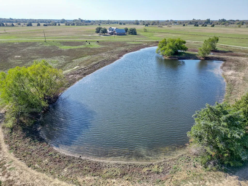 Single Family Residence For Sale in Rains County , 411 Rs County Road 4525, Point, Texas 75472, 4 Bedroom, 3 Bathroom, 2 Garage spaces, 2,744 Sqft, built in 1992, mls#20971227, Real Estate Agent in Point, Homes For Sale in Rains county, Homes For Sale in Point, Realtor in Point Texas, Real Estate Brokerage Independent Realty Texas, Luminita Cordes Realtor