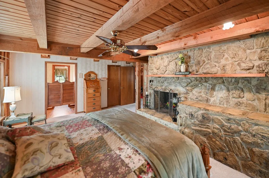 Single Family Residence For Sale in Rains County , 411 Rs County Road 4525, Point, Texas 75472, 4 Bedroom, 3 Bathroom, 2 Garage spaces, 2,744 Sqft, built in 1992, mls#20971227, Real Estate Agent in Point, Homes For Sale in Rains county, Homes For Sale in Point, Realtor in Point Texas, Real Estate Brokerage Independent Realty Texas, Luminita Cordes Realtor