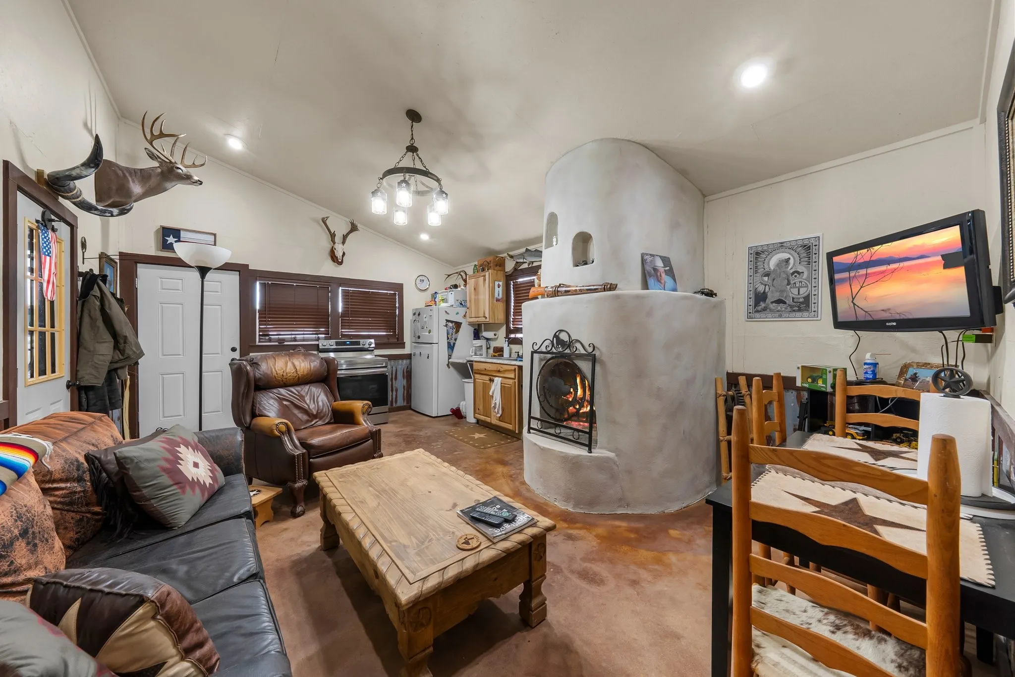 Farm For Sale in Burnet County , 101 Starhorn Road, Marble Falls, Texas 78654, 2 Bedroom, 2 Bathroom, 2 Garage spaces, 600 Sqft, built in 0, mls#20969017, Real Estate Agent in Marble Falls, Homes For Sale in Burnet county, Homes For Sale in Marble Falls, Realtor in Marble Falls Texas, Real Estate Brokerage Independent Realty Texas, Luminita Cordes Realtor