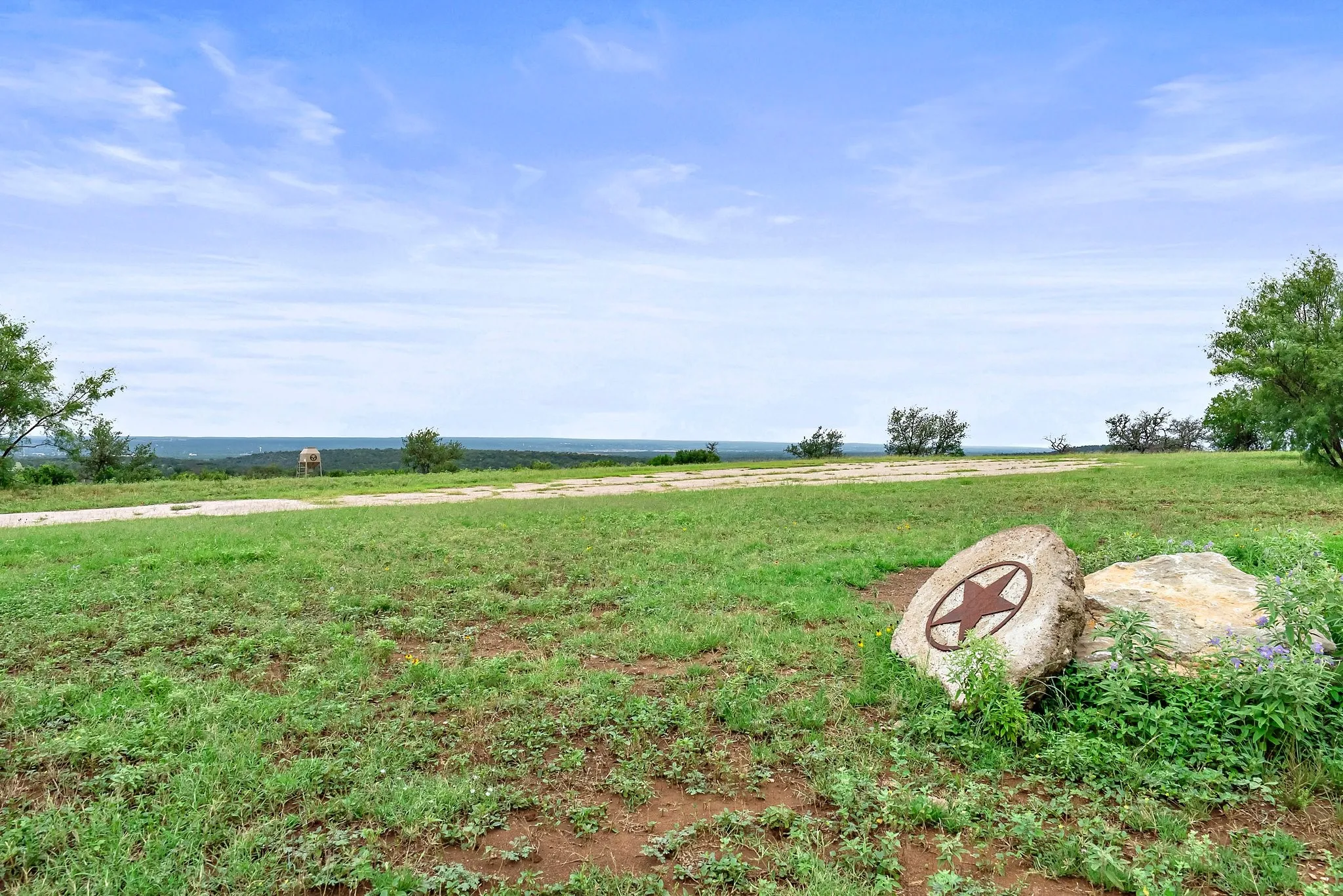 Farm For Sale in Burnet County , 101 Starhorn Road, Marble Falls, Texas 78654, 2 Bedroom, 2 Bathroom, 2 Garage spaces, 600 Sqft, built in 0, mls#20969017, Real Estate Agent in Marble Falls, Homes For Sale in Burnet county, Homes For Sale in Marble Falls, Realtor in Marble Falls Texas, Real Estate Brokerage Independent Realty Texas, Luminita Cordes Realtor