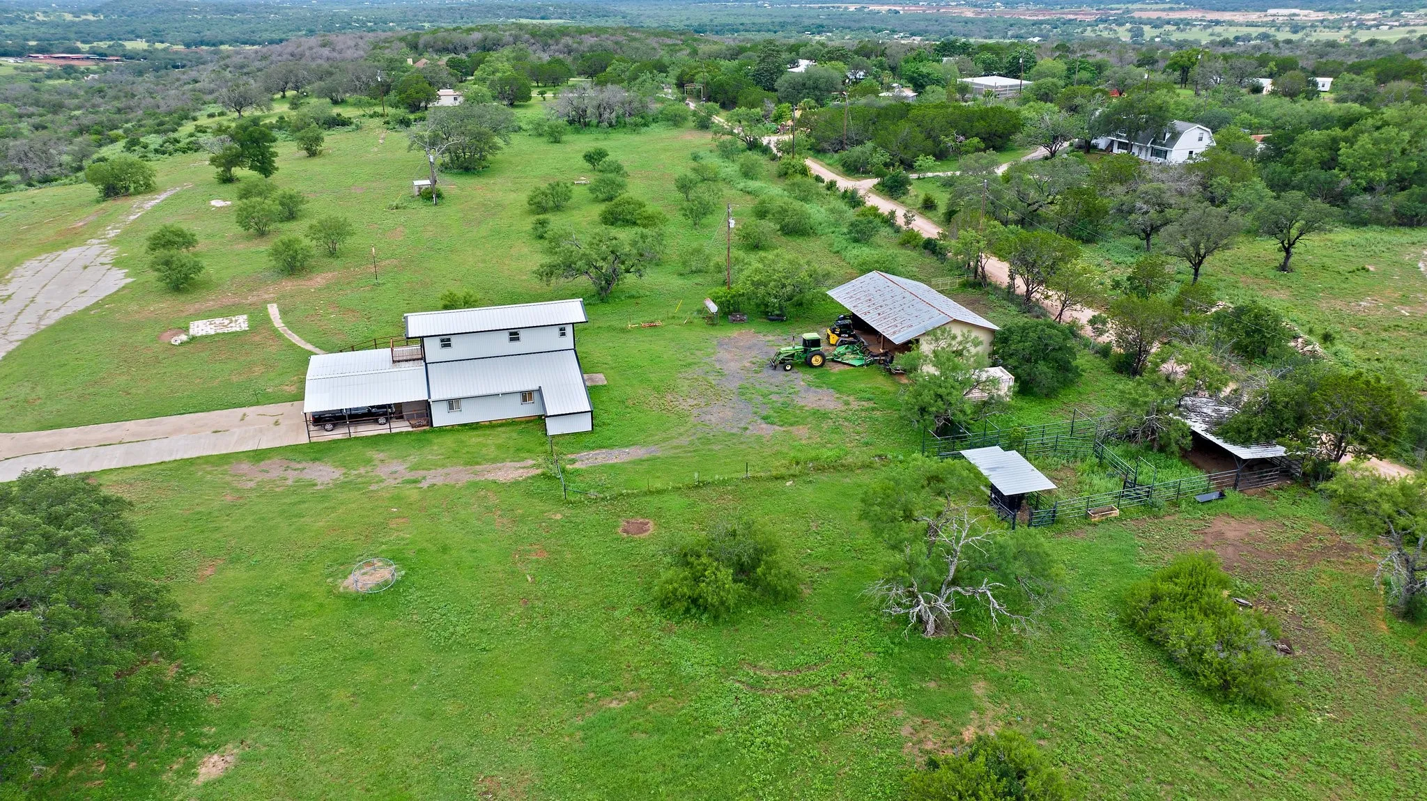 Farm For Sale in Burnet County , 101 Starhorn Road, Marble Falls, Texas 78654, 2 Bedroom, 2 Bathroom, 2 Garage spaces, 600 Sqft, built in 0, mls#20969017, Real Estate Agent in Marble Falls, Homes For Sale in Burnet county, Homes For Sale in Marble Falls, Realtor in Marble Falls Texas, Real Estate Brokerage Independent Realty Texas, Luminita Cordes Realtor