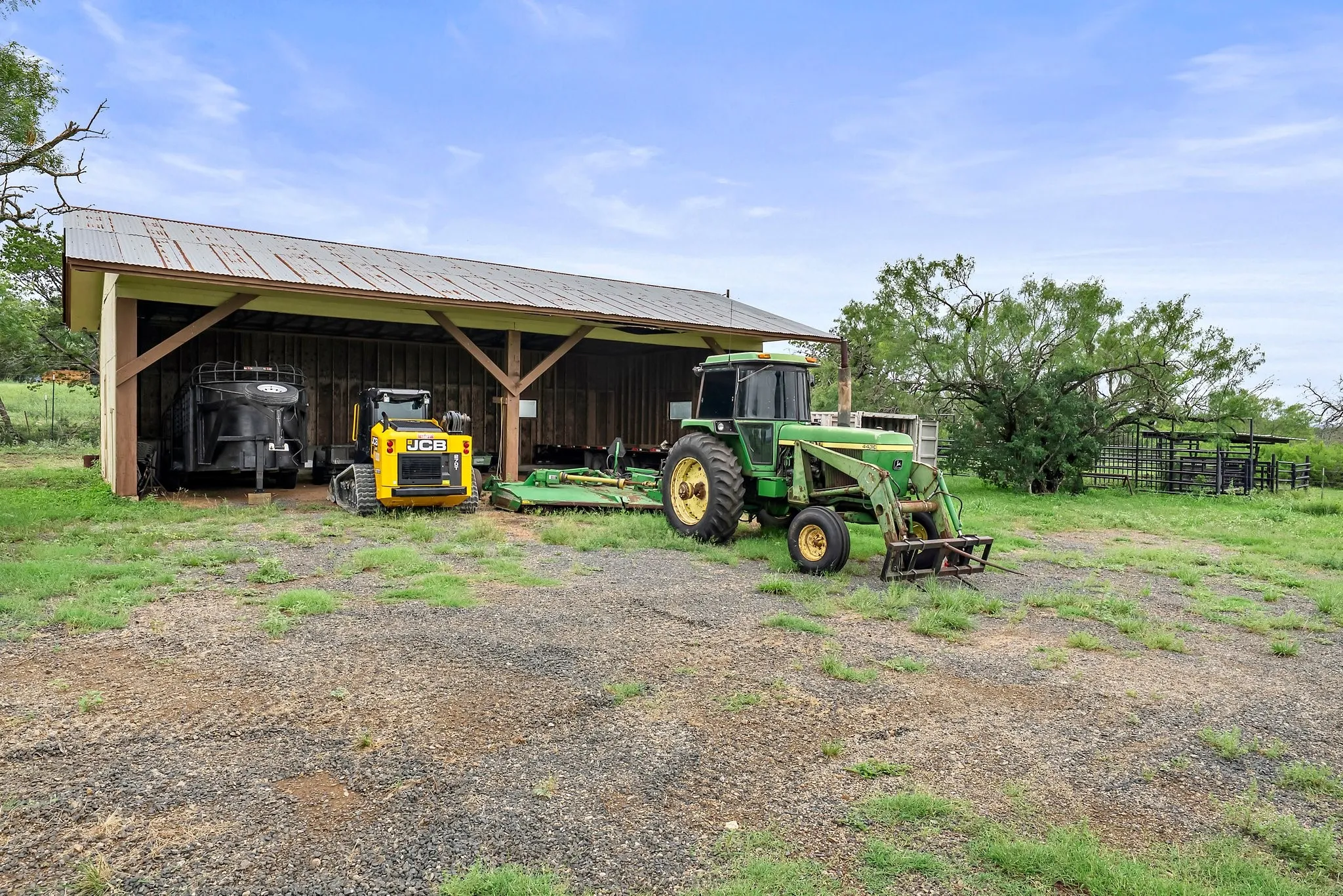 Farm For Sale in Burnet County , 101 Starhorn Road, Marble Falls, Texas 78654, 2 Bedroom, 2 Bathroom, 2 Garage spaces, 600 Sqft, built in 0, mls#20969017, Real Estate Agent in Marble Falls, Homes For Sale in Burnet county, Homes For Sale in Marble Falls, Realtor in Marble Falls Texas, Real Estate Brokerage Independent Realty Texas, Luminita Cordes Realtor