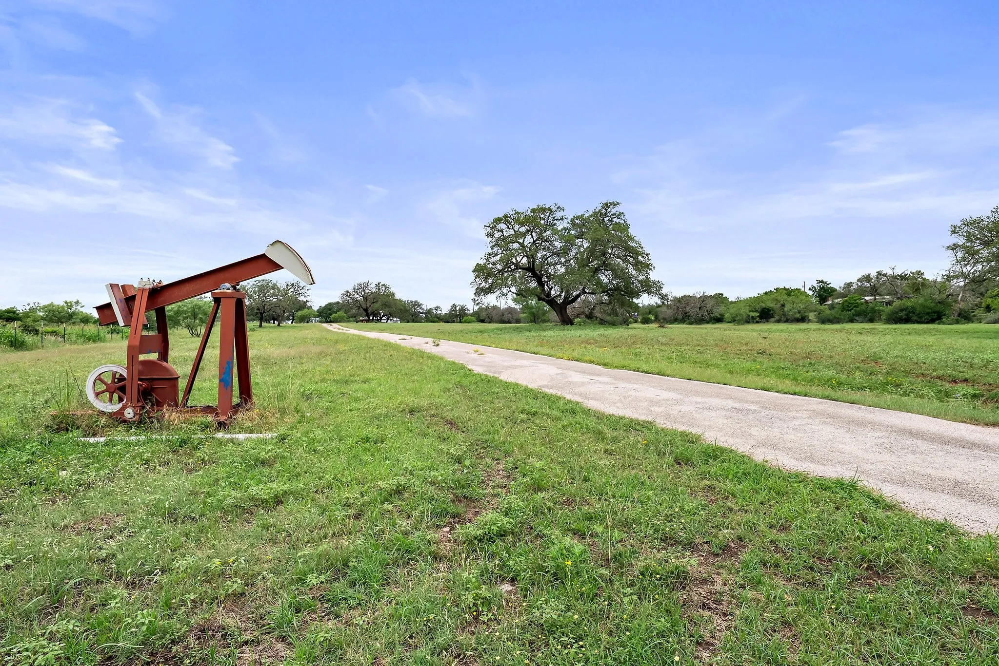 Farm For Sale in Burnet County , 101 Starhorn Road, Marble Falls, Texas 78654, 2 Bedroom, 2 Bathroom, 2 Garage spaces, 600 Sqft, built in 0, mls#20969017, Real Estate Agent in Marble Falls, Homes For Sale in Burnet county, Homes For Sale in Marble Falls, Realtor in Marble Falls Texas, Real Estate Brokerage Independent Realty Texas, Luminita Cordes Realtor