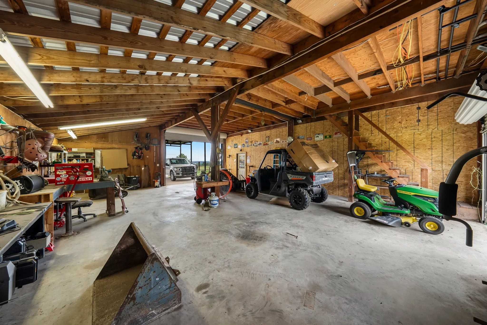 Farm For Sale in Burnet County , 101 Starhorn Road, Marble Falls, Texas 78654, 2 Bedroom, 2 Bathroom, 2 Garage spaces, 600 Sqft, built in 0, mls#20969017, Real Estate Agent in Marble Falls, Homes For Sale in Burnet county, Homes For Sale in Marble Falls, Realtor in Marble Falls Texas, Real Estate Brokerage Independent Realty Texas, Luminita Cordes Realtor