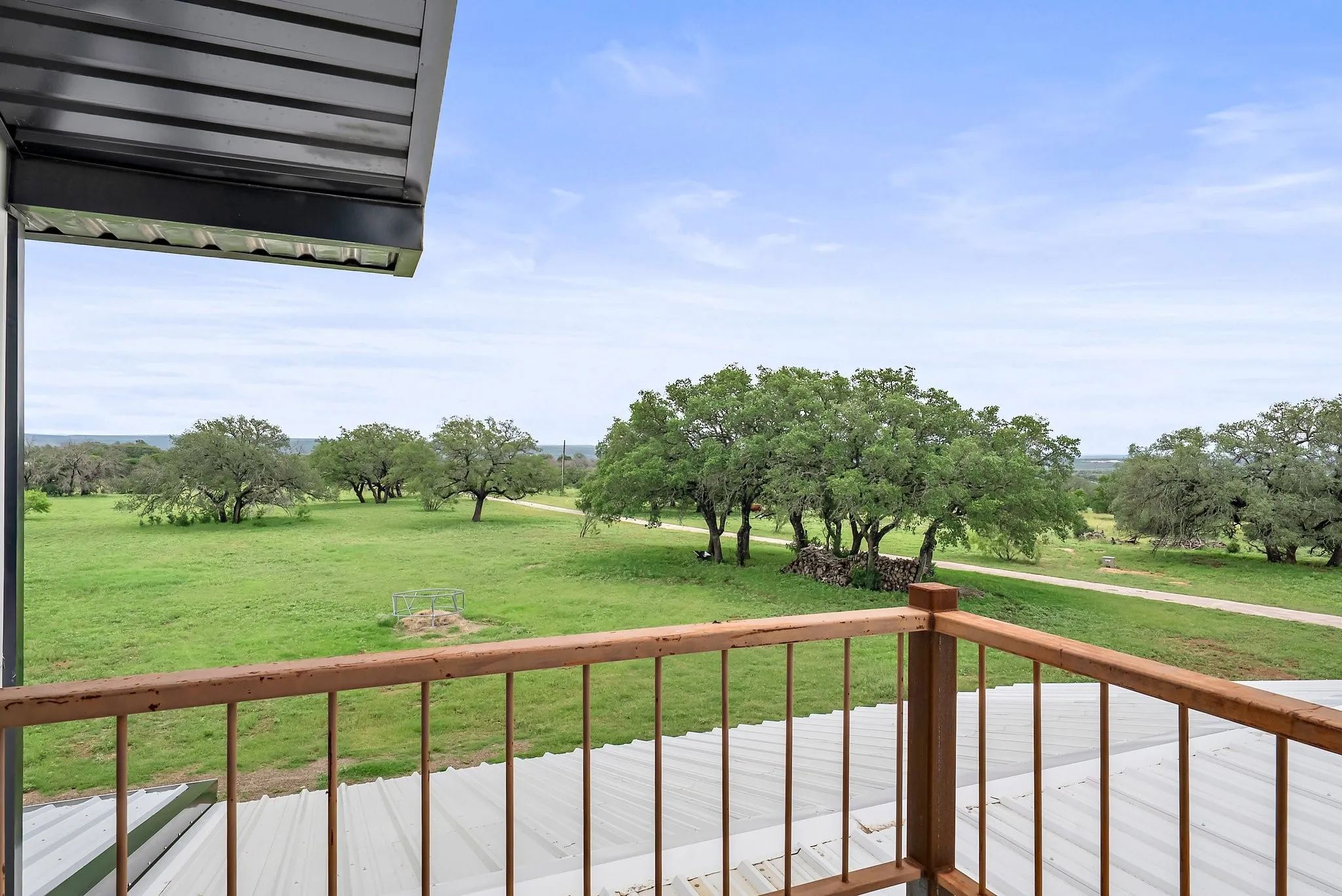Farm For Sale in Burnet County , 101 Starhorn Road, Marble Falls, Texas 78654, 2 Bedroom, 2 Bathroom, 2 Garage spaces, 600 Sqft, built in 0, mls#20969017, Real Estate Agent in Marble Falls, Homes For Sale in Burnet county, Homes For Sale in Marble Falls, Realtor in Marble Falls Texas, Real Estate Brokerage Independent Realty Texas, Luminita Cordes Realtor