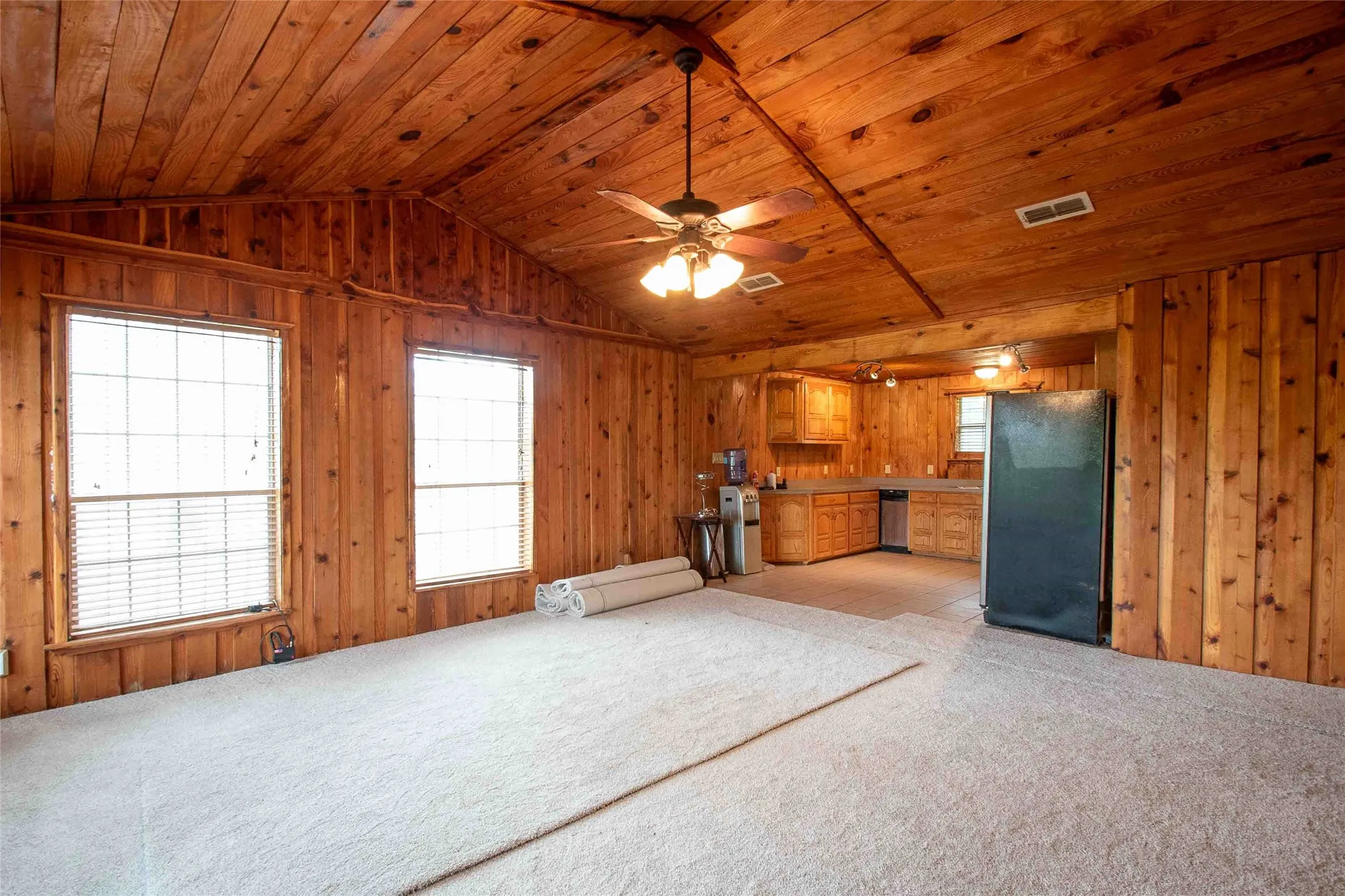 Business For Sale in Van Zandt County , 3389 I-20 Service Rd, Van, Texas 75790, 0, 0, Garage spaces, 0 Sqft, built in 2003, Preowned, mls#20971056, Real Estate Agent in Van, Homes For Sale in Van Zandt county, Homes For Sale in Van, Realtor in Van Texas, Real Estate Brokerage Independent Realty Texas, Luminita Cordes Realtor