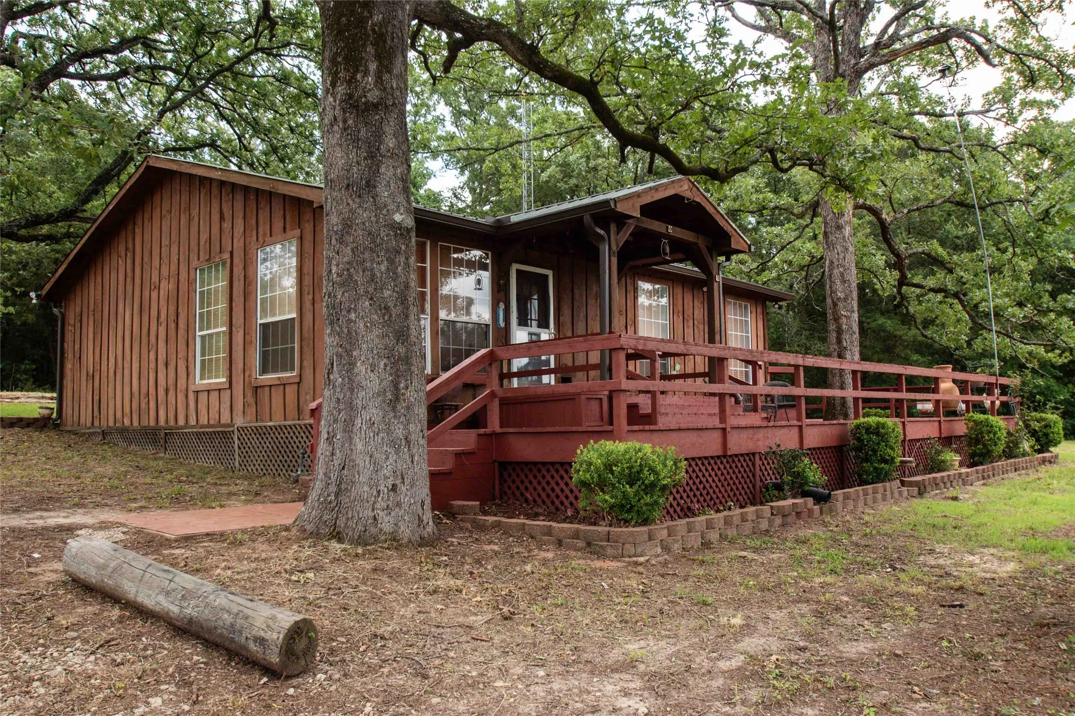 Business For Sale in Van Zandt County , 3389 I-20 Service Rd, Van, Texas 75790, 0, 0, Garage spaces, 0 Sqft, built in 2003, Preowned, mls#20971056, Real Estate Agent in Van, Homes For Sale in Van Zandt county, Homes For Sale in Van, Realtor in Van Texas, Real Estate Brokerage Independent Realty Texas, Luminita Cordes Realtor