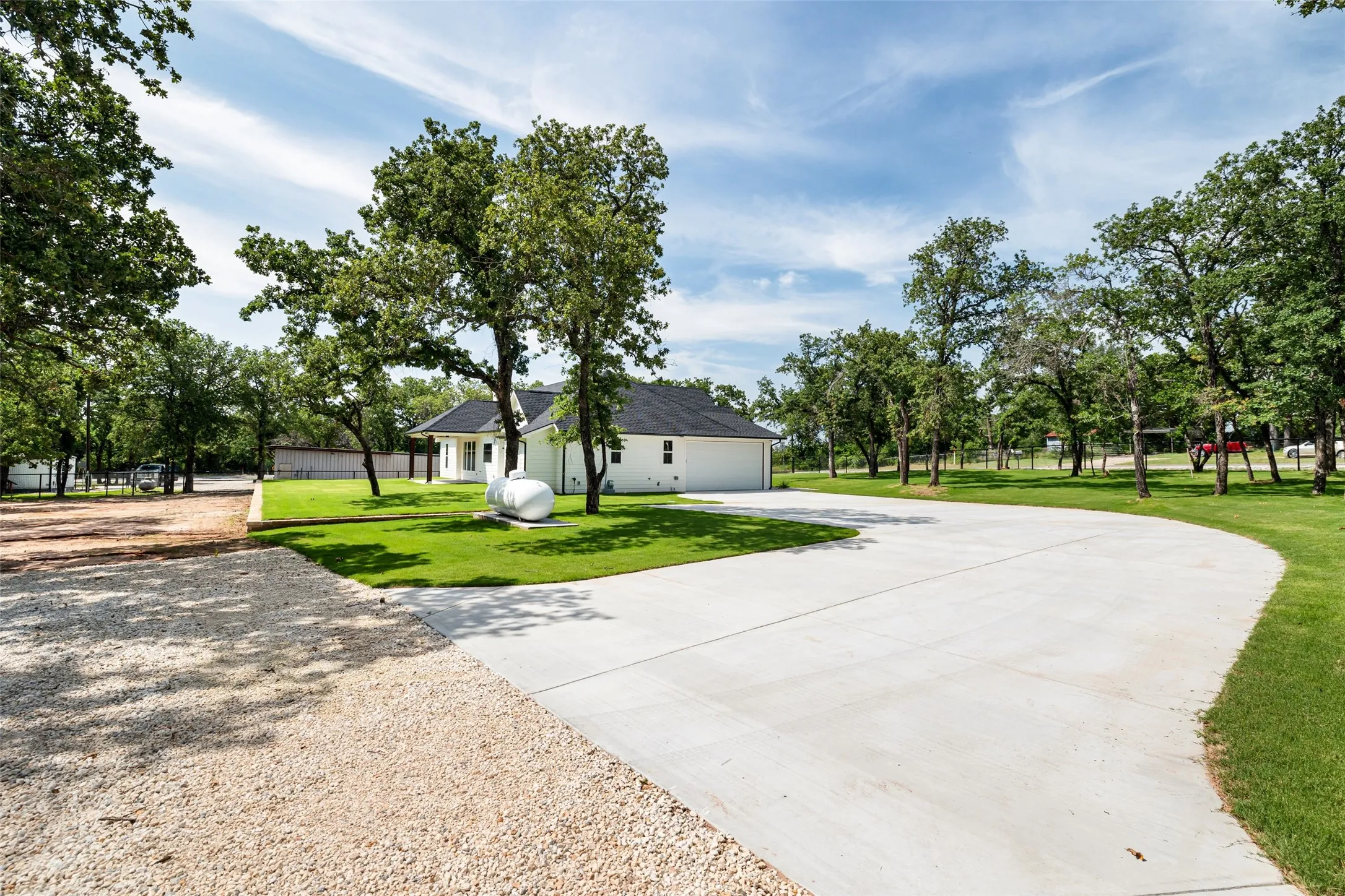 Single Family Residence For Sale in Hood County , 6513 Hill City Highway, Tolar, Texas 76476, 3 Bedrooms, 3 Bathrooms, 2 Garage spaces, 2,045 Sqft, built in 2025, New Construction - Complete, Price $699,900, mls#20971968, Real Estate Agent in Tolar, Homes For Sale in Hood county, Homes For Sale in Tolar, Realtor in Tolar Texas, Real Estate Brokerage Independent Realty Texas, Luminita Cordes Realtor