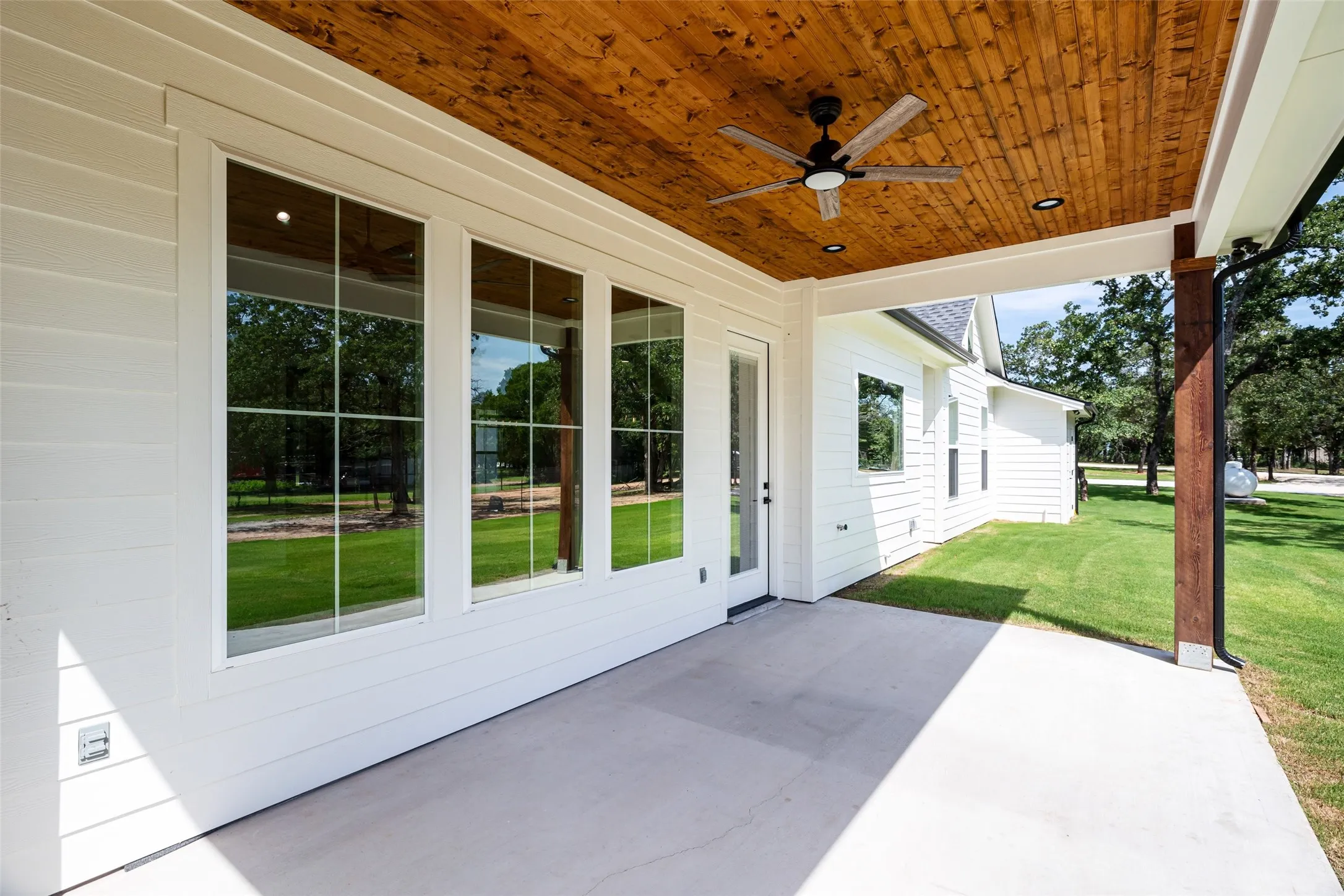 Single Family Residence For Sale in Hood County , 6513 Hill City Highway, Tolar, Texas 76476, 3 Bedrooms, 3 Bathrooms, 2 Garage spaces, 2,045 Sqft, built in 2025, New Construction - Complete, Price $699,900, mls#20971968, Real Estate Agent in Tolar, Homes For Sale in Hood county, Homes For Sale in Tolar, Realtor in Tolar Texas, Real Estate Brokerage Independent Realty Texas, Luminita Cordes Realtor