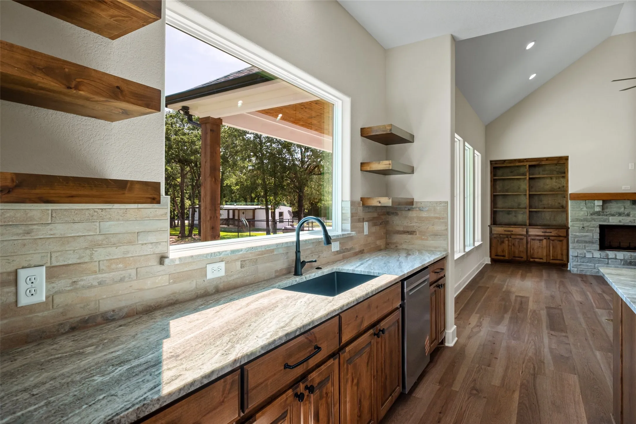 Single Family Residence For Sale in Hood County , 6513 Hill City Highway, Tolar, Texas 76476, 3 Bedrooms, 3 Bathrooms, 2 Garage spaces, 2,045 Sqft, built in 2025, New Construction - Complete, Price $699,900, mls#20971968, Real Estate Agent in Tolar, Homes For Sale in Hood county, Homes For Sale in Tolar, Realtor in Tolar Texas, Real Estate Brokerage Independent Realty Texas, Luminita Cordes Realtor