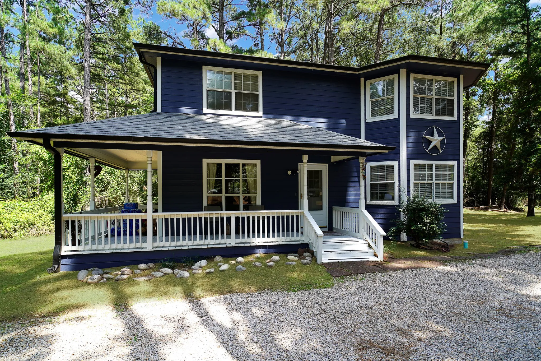 Single Family Residence For Sale in Wood County , 144 Pine Branch Glen, Holly Lake Ranch, Texas 75765, 3 Bedrooms, 3 Bathrooms, Garage spaces, 2,237 Sqft, built in 1998, Price $249,000, mls#20972132, Real Estate Agent in Holly Lake Ranch, Homes For Sale in Wood county, Homes For Sale in Holly Lake Ranch, Realtor in Holly Lake Ranch Texas, Real Estate Brokerage Independent Realty Texas, Luminita Cordes Realtor