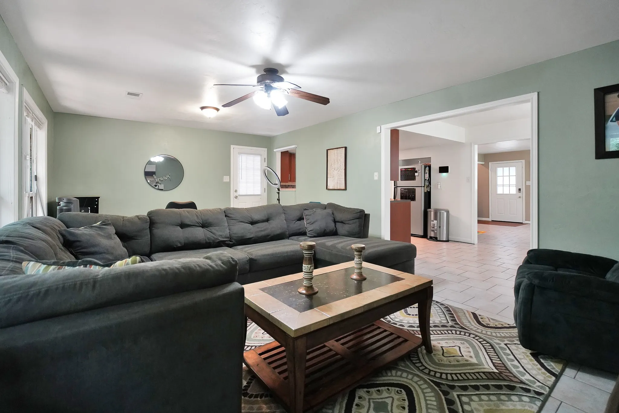Living room with a ceiling fan