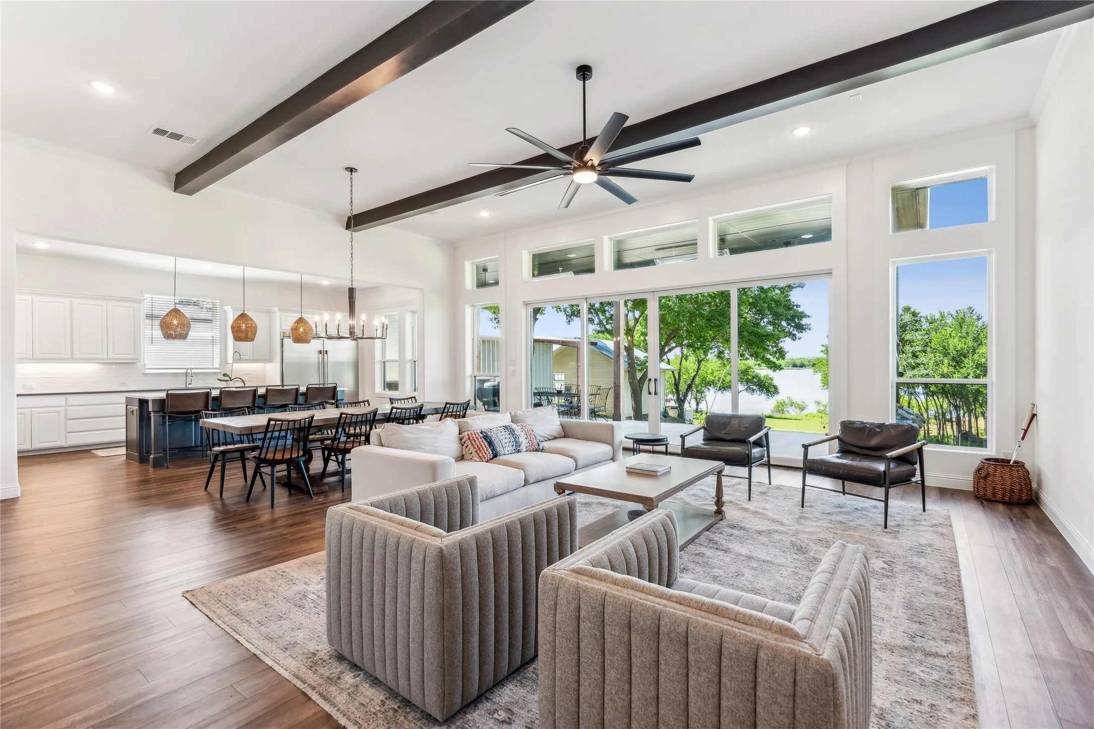 Single Family Residence For Sale in Denton County , 7637 W Shore Drive, The Colony, Texas 75056, 5 Bedroom, 5 Bathroom, 2 Garage spaces, 3,282 Sqft, built in 2021, mls#20972215, Real Estate Agent in The Colony, Homes For Sale in Denton county, Homes For Sale in The Colony, Realtor in The Colony Texas, Real Estate Brokerage Independent Realty Texas, Luminita Cordes Realtor