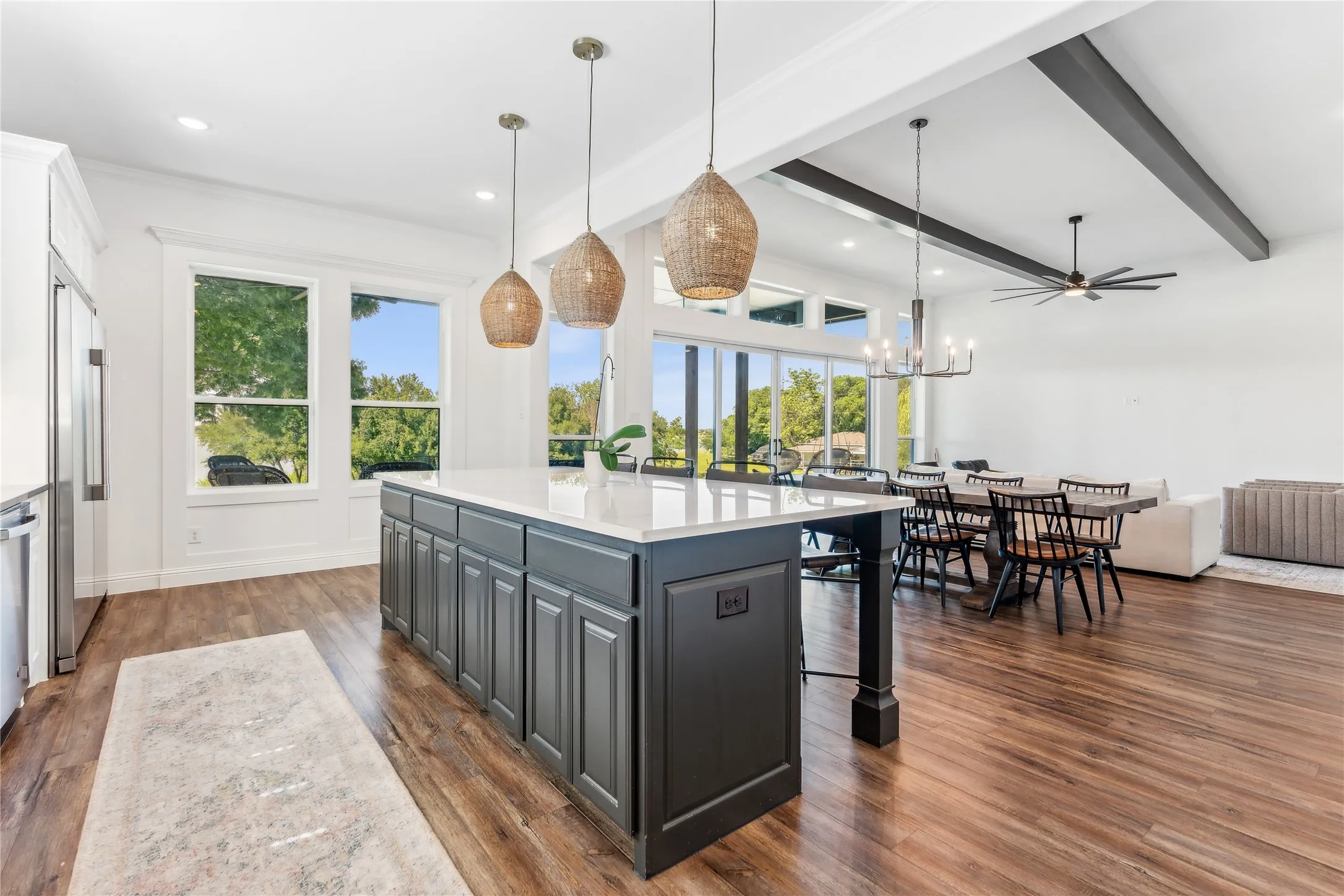 Single Family Residence For Sale in Denton County , 7637 W Shore Drive, The Colony, Texas 75056, 5 Bedroom, 5 Bathroom, 2 Garage spaces, 3,282 Sqft, built in 2021, mls#20972215, Real Estate Agent in The Colony, Homes For Sale in Denton county, Homes For Sale in The Colony, Realtor in The Colony Texas, Real Estate Brokerage Independent Realty Texas, Luminita Cordes Realtor
