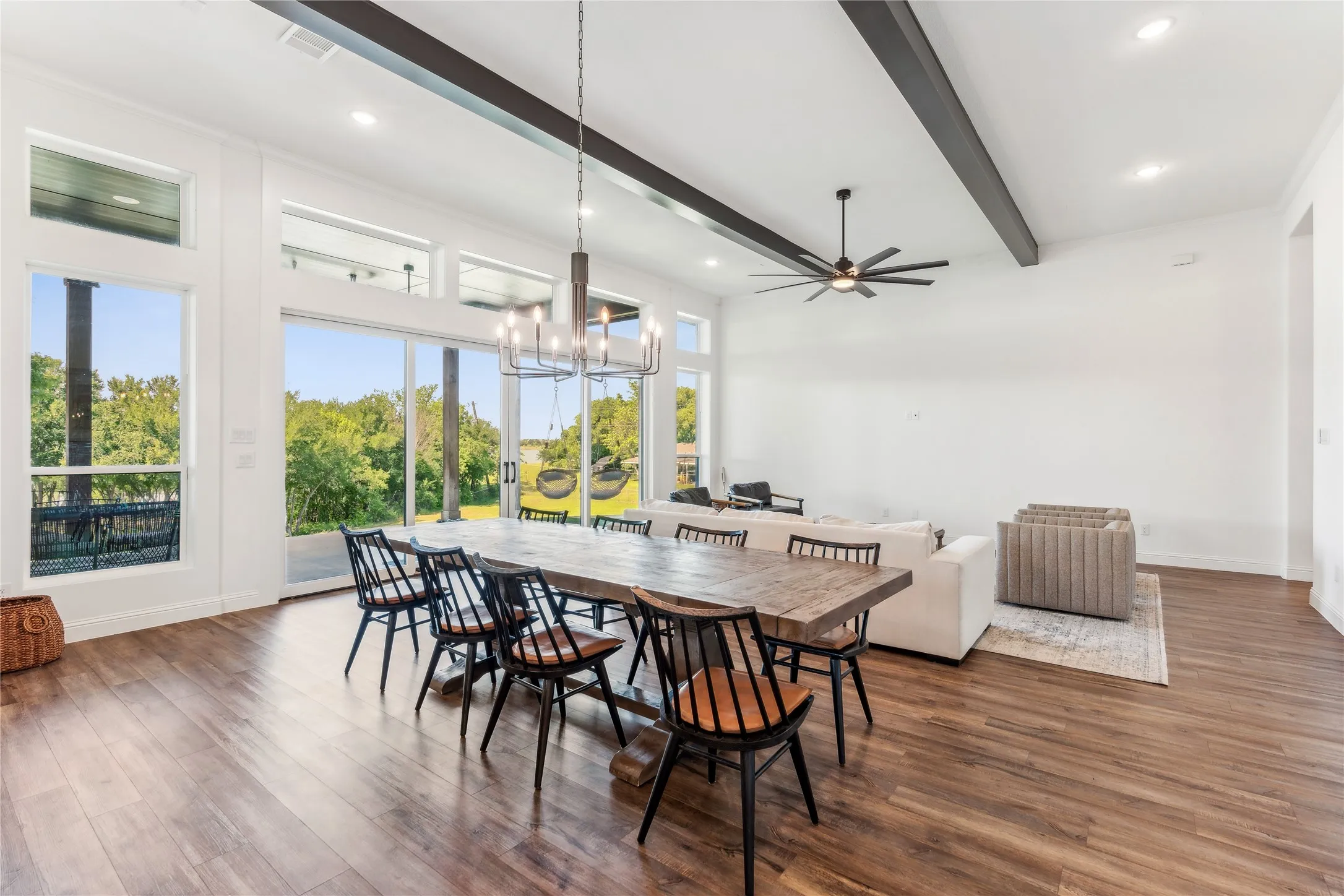 Single Family Residence For Sale in Denton County , 7637 W Shore Drive, The Colony, Texas 75056, 5 Bedroom, 5 Bathroom, 2 Garage spaces, 3,282 Sqft, built in 2021, mls#20972215, Real Estate Agent in The Colony, Homes For Sale in Denton county, Homes For Sale in The Colony, Realtor in The Colony Texas, Real Estate Brokerage Independent Realty Texas, Luminita Cordes Realtor