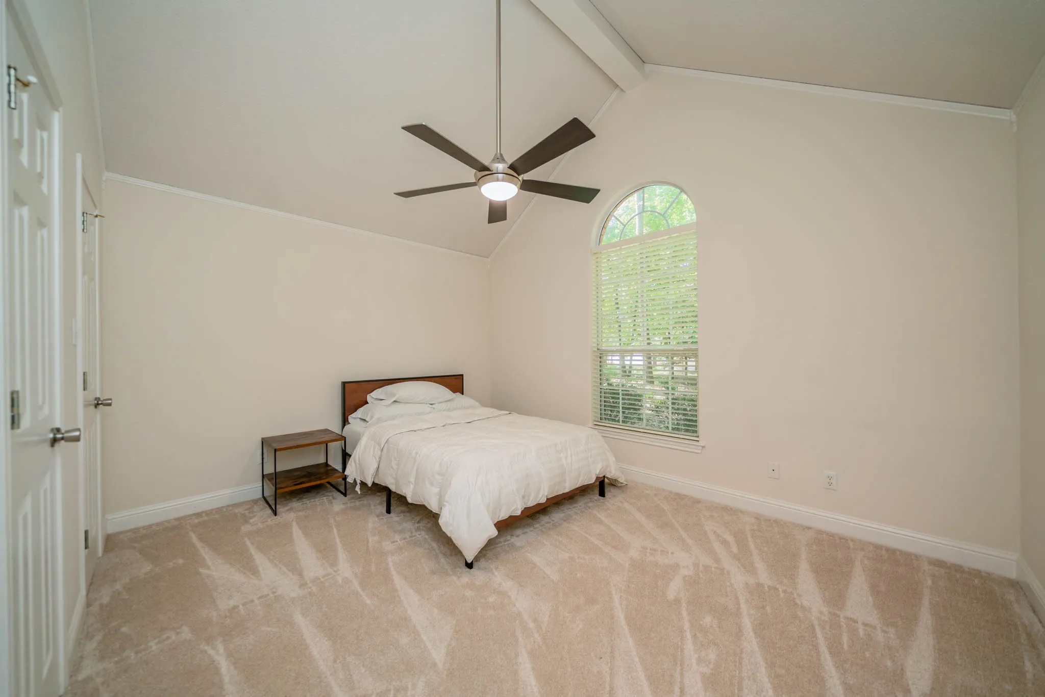Single Family Residence For Sale in Wood County , 234 Spring Lake Knoll Trail, Holly Lake Ranch, Texas 75765, 3 Bedroom, 2 Bathroom, 2 Garage spaces, 1,971 Sqft, built in 1998, mls#20973193, Real Estate Agent in Holly Lake Ranch, Homes For Sale in Wood county, Homes For Sale in Holly Lake Ranch, Realtor in Holly Lake Ranch Texas, Real Estate Brokerage Independent Realty Texas, Luminita Cordes Realtor