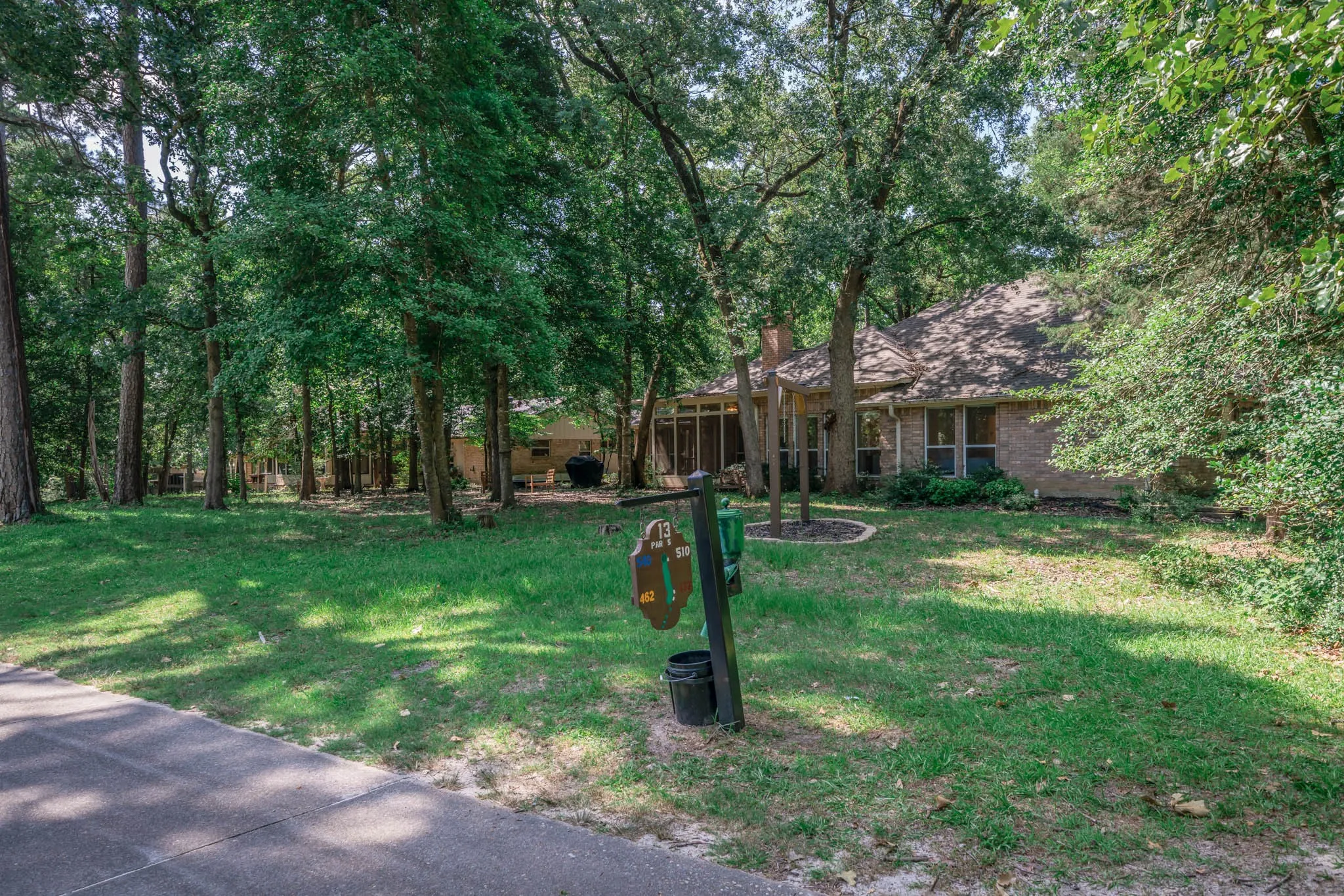 Single Family Residence For Sale in Wood County , 234 Spring Lake Knoll Trail, Holly Lake Ranch, Texas 75765, 3 Bedroom, 2 Bathroom, 2 Garage spaces, 1,971 Sqft, built in 1998, mls#20973193, Real Estate Agent in Holly Lake Ranch, Homes For Sale in Wood county, Homes For Sale in Holly Lake Ranch, Realtor in Holly Lake Ranch Texas, Real Estate Brokerage Independent Realty Texas, Luminita Cordes Realtor