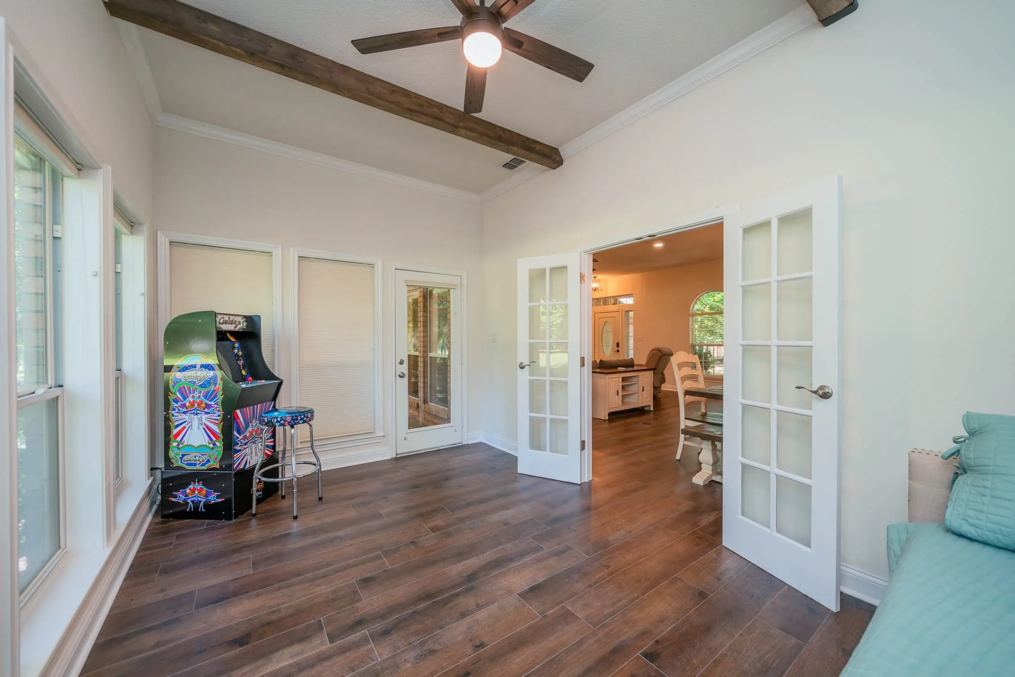 Single Family Residence For Sale in Wood County , 234 Spring Lake Knoll Trail, Holly Lake Ranch, Texas 75765, 3 Bedroom, 2 Bathroom, 2 Garage spaces, 1,971 Sqft, built in 1998, mls#20973193, Real Estate Agent in Holly Lake Ranch, Homes For Sale in Wood county, Homes For Sale in Holly Lake Ranch, Realtor in Holly Lake Ranch Texas, Real Estate Brokerage Independent Realty Texas, Luminita Cordes Realtor