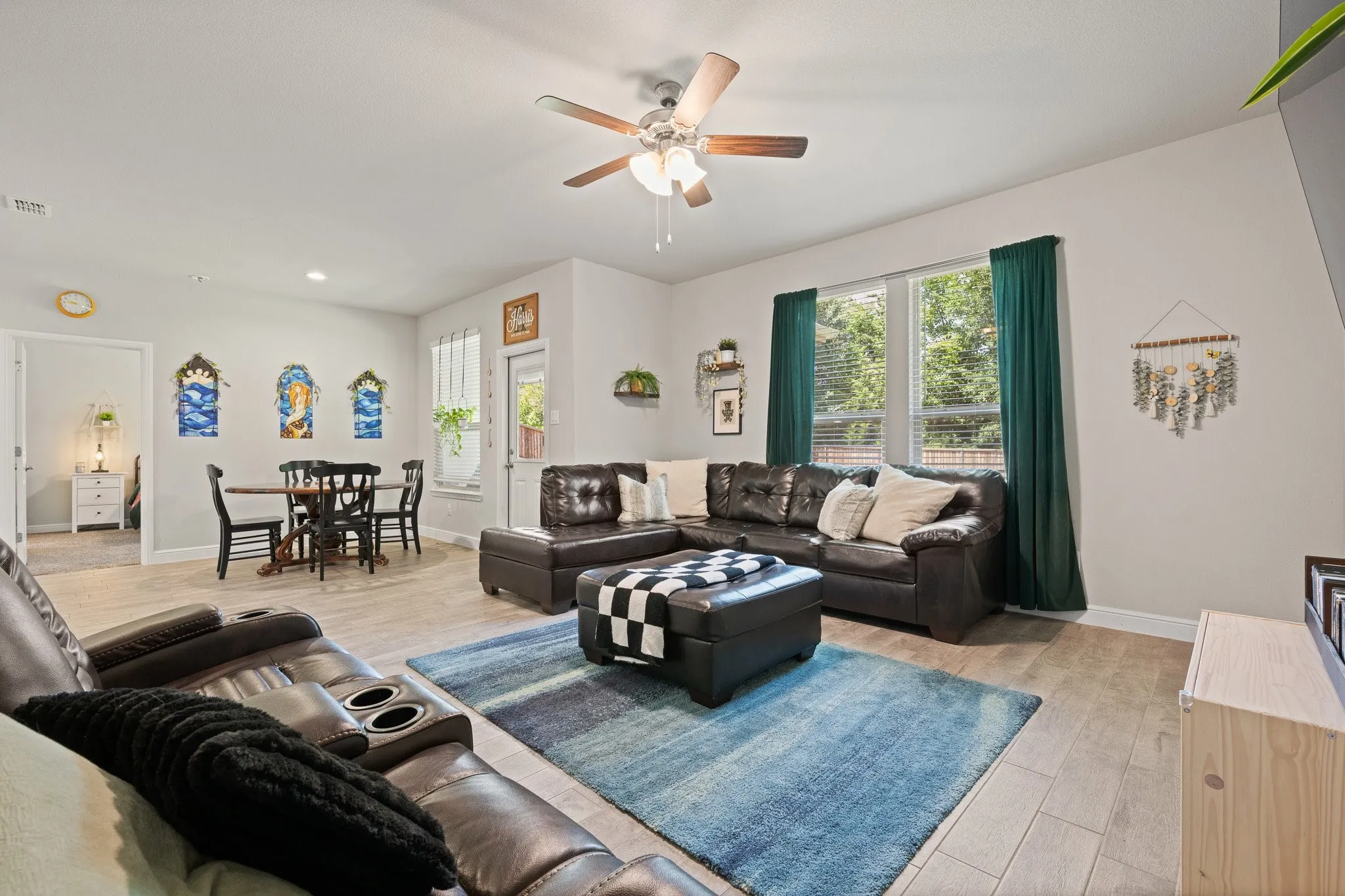 Single Family Residence For Sale in Denton County , 5709 Round Hill Road, Denton, Texas 76210, 4 Bedroom, 2 Bathroom, 2 Garage spaces, 1,845 Sqft, built in 2023, Preowned, mls#20971310, Real Estate Agent in Denton, Homes For Sale in Denton county, Homes For Sale in Denton, Realtor in Denton Texas, Real Estate Brokerage Independent Realty Texas, Luminita Cordes Realtor