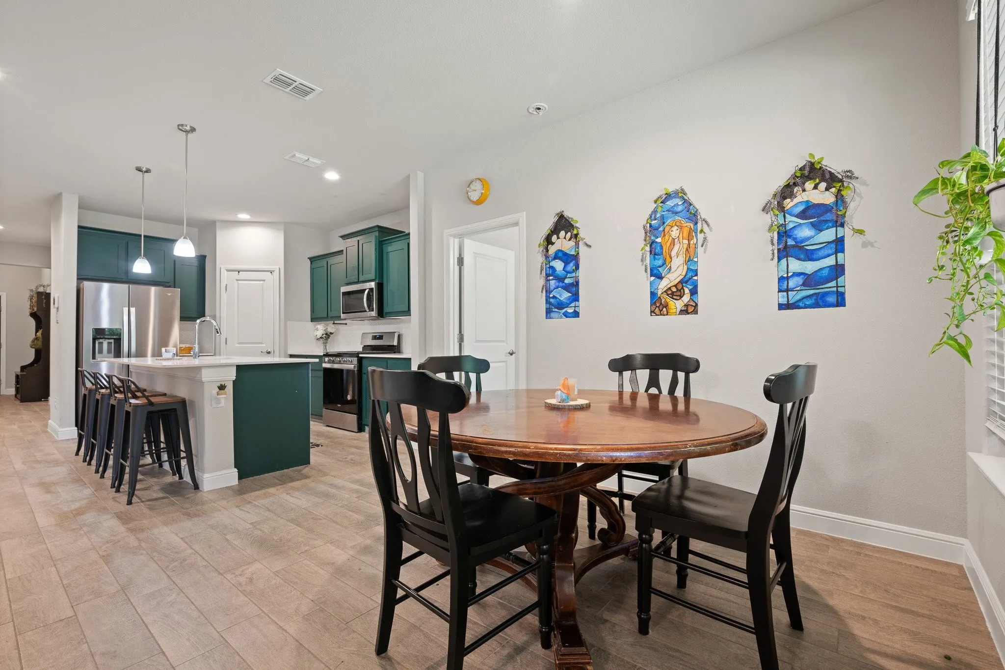 Single Family Residence For Sale in Denton County , 5709 Round Hill Road, Denton, Texas 76210, 4 Bedroom, 2 Bathroom, 2 Garage spaces, 1,845 Sqft, built in 2023, Preowned, mls#20971310, Real Estate Agent in Denton, Homes For Sale in Denton county, Homes For Sale in Denton, Realtor in Denton Texas, Real Estate Brokerage Independent Realty Texas, Luminita Cordes Realtor