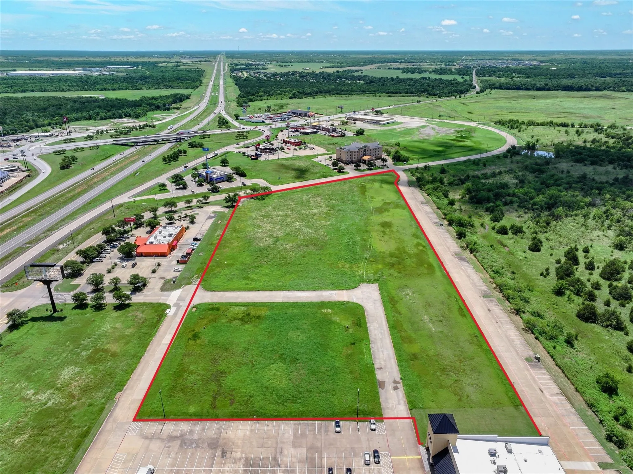 Aerial view of property's location with property boundaries highlighted