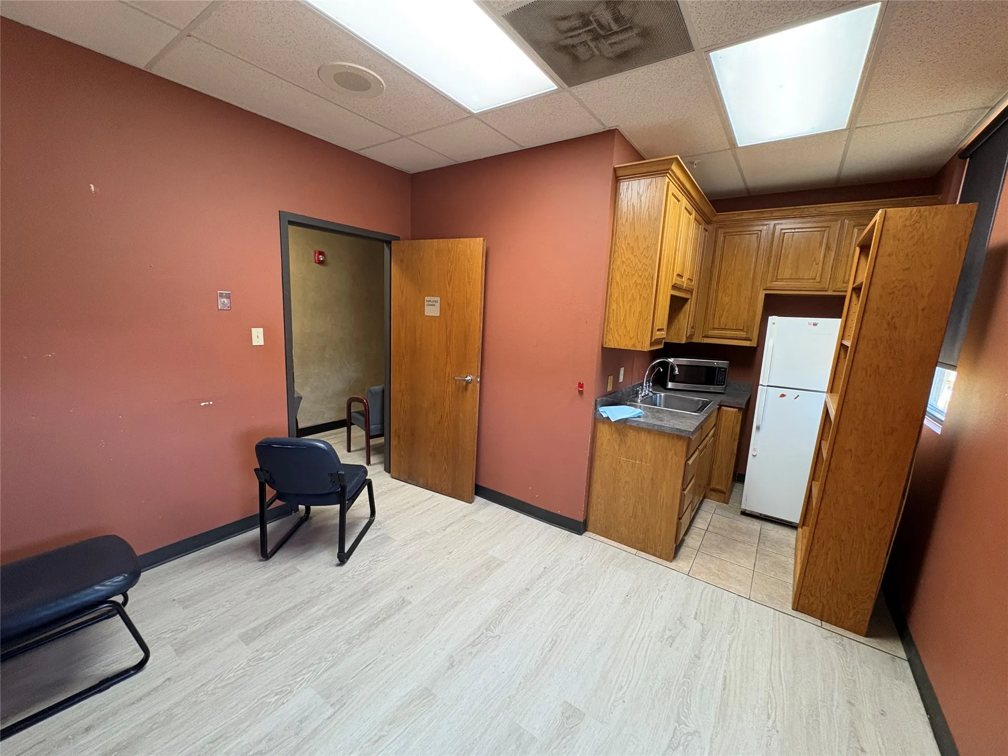 Office For Rent in Grayson County , 3305 N Calais Drive, Sherman, Texas 75090, 0, 0, Garage spaces, 0 Sqft, built in 1991, Preowned, mls#20973638, Real Estate Agent in Sherman, Homes For Rent in Grayson county, Homes For Rent in Sherman, Realtor in Sherman Texas, Real Estate Brokerage Independent Realty Texas, Luminita Cordes Realtor
