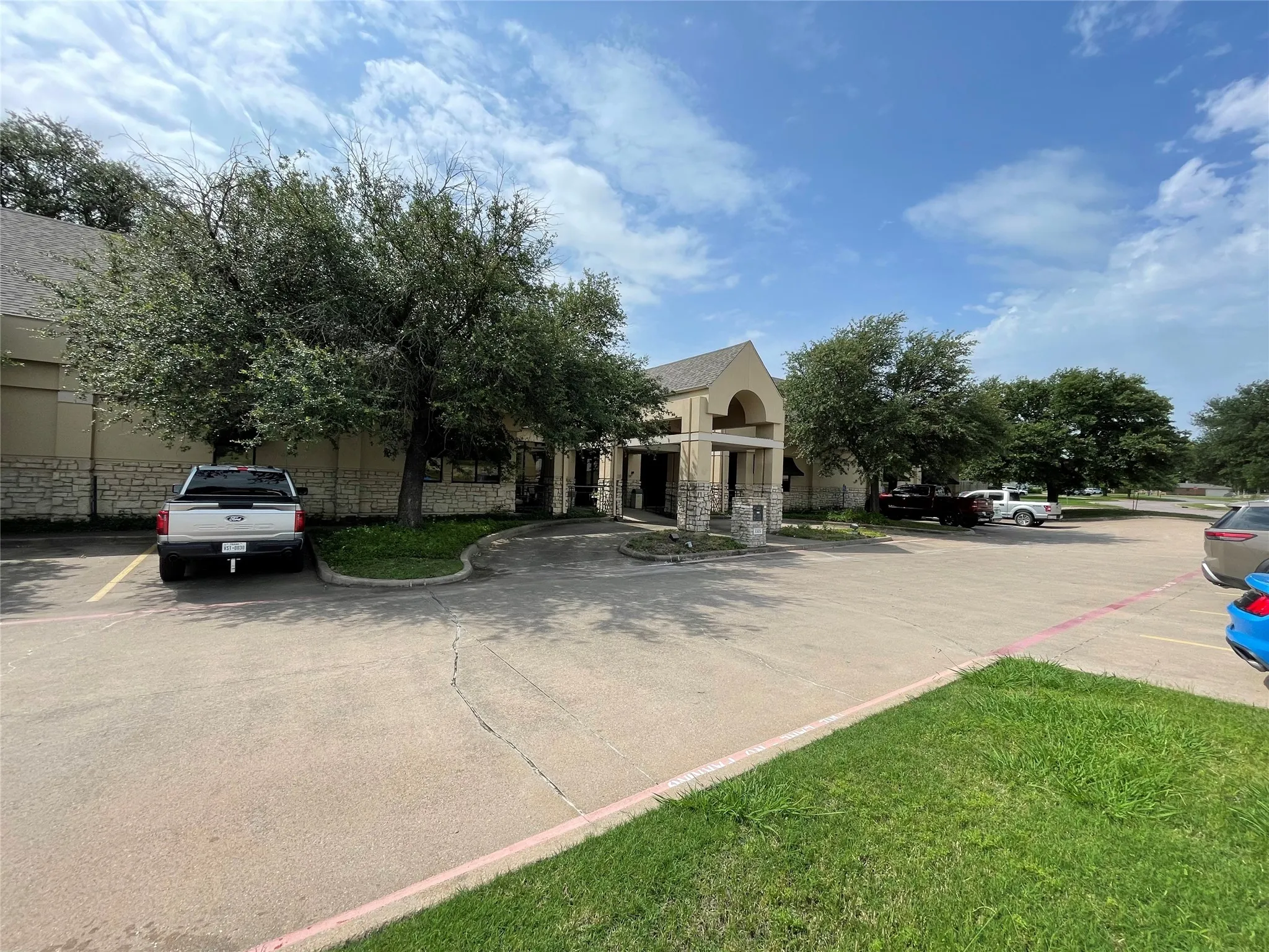 Office For Rent in Grayson County , 3305 N Calais Drive, Sherman, Texas 75090, 0, 0, Garage spaces, 0 Sqft, built in 1991, Preowned, mls#20973638, Real Estate Agent in Sherman, Homes For Rent in Grayson county, Homes For Rent in Sherman, Realtor in Sherman Texas, Real Estate Brokerage Independent Realty Texas, Luminita Cordes Realtor
