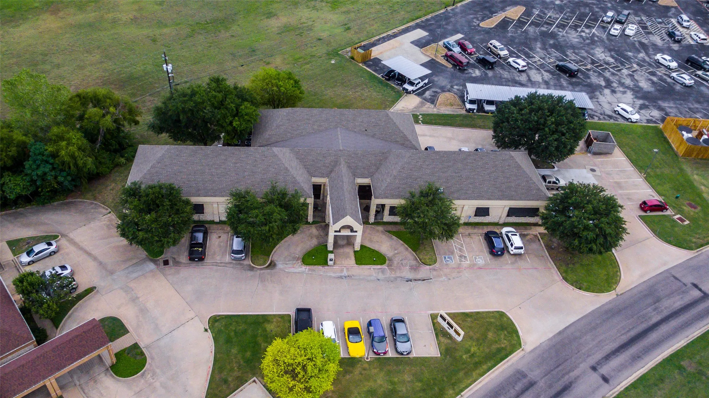 Office For Rent in Grayson County , 3305 N Calais Drive, Sherman, Texas 75090, 0, 0, Garage spaces, 0 Sqft, built in 1991, Preowned, mls#20973638, Real Estate Agent in Sherman, Homes For Rent in Grayson county, Homes For Rent in Sherman, Realtor in Sherman Texas, Real Estate Brokerage Independent Realty Texas, Luminita Cordes Realtor